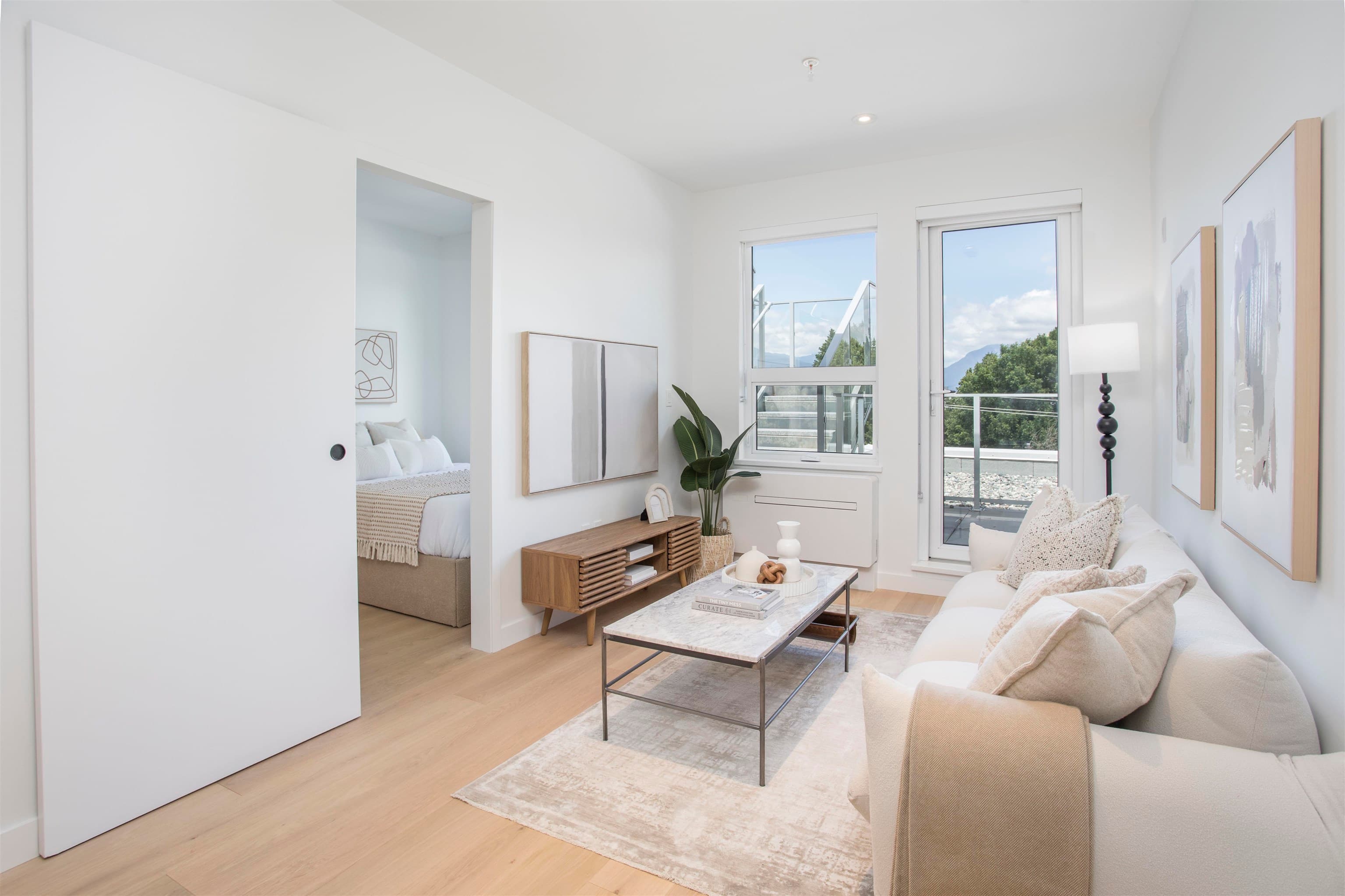 PH522 - 2471 St. George Street, Vancouver, V5T 1W9 — photo 2