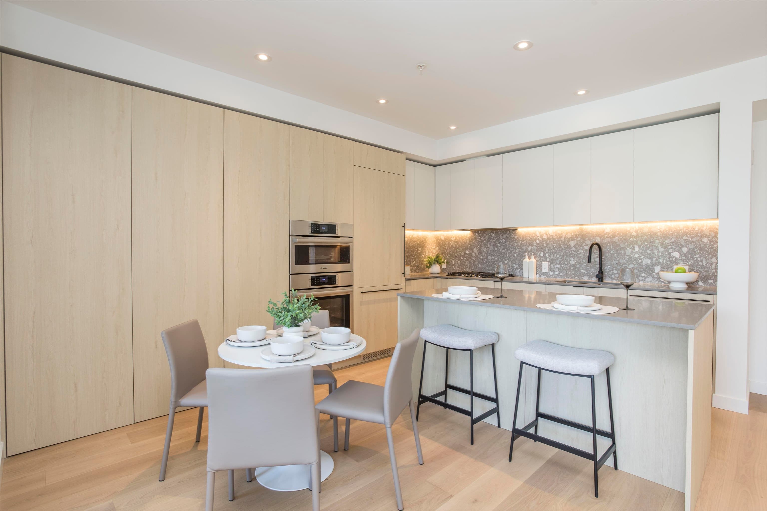 PH522 - 2471 St. George Street, Vancouver, V5T 1W9 — photo 4