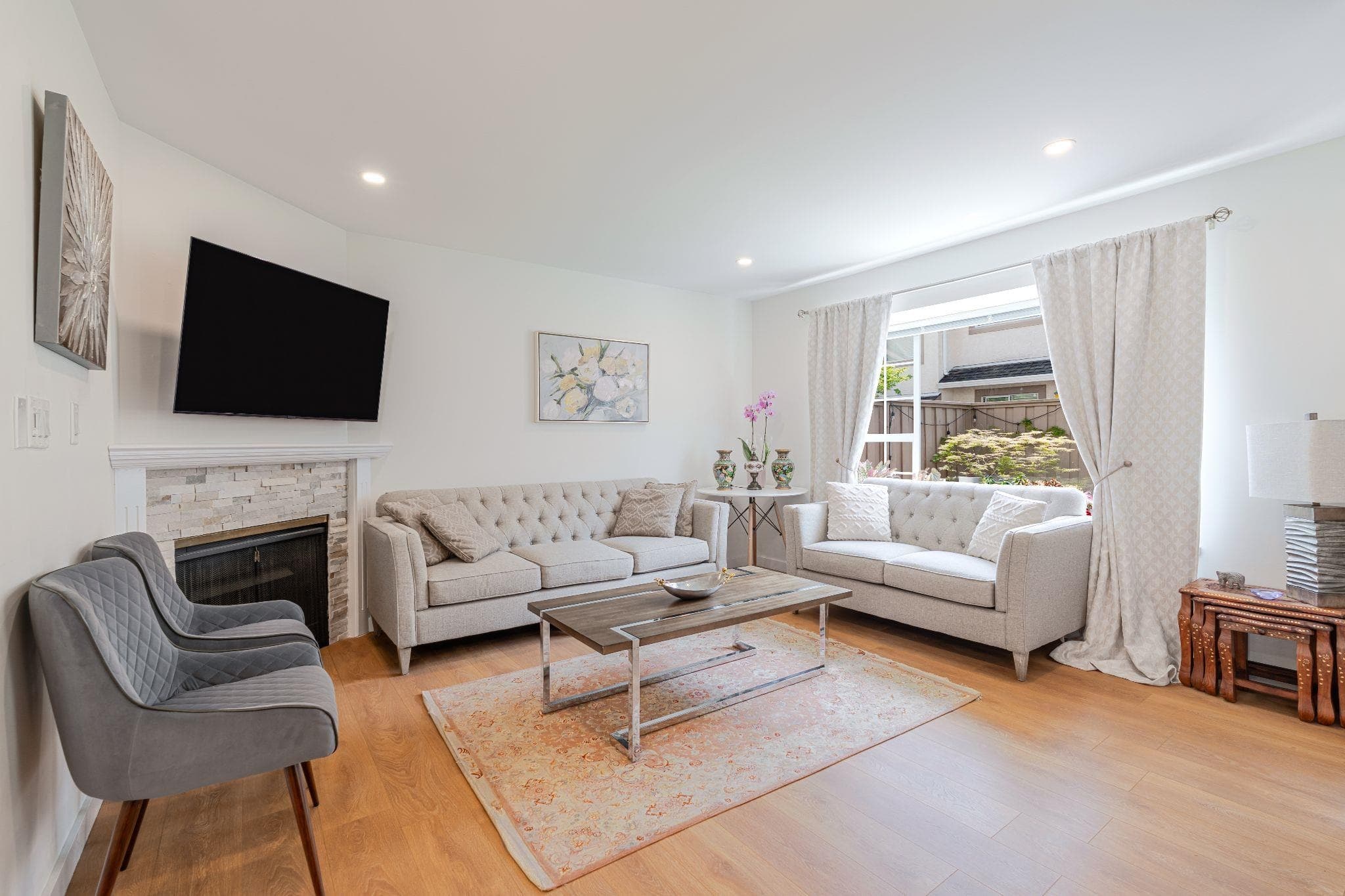 16 - 901 W 17th Street, North Vancouver