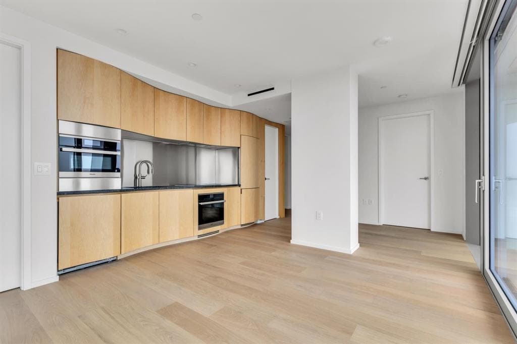 220X - 1568 Alberni Street, Vancouver, V6G 0E3 — photo 4