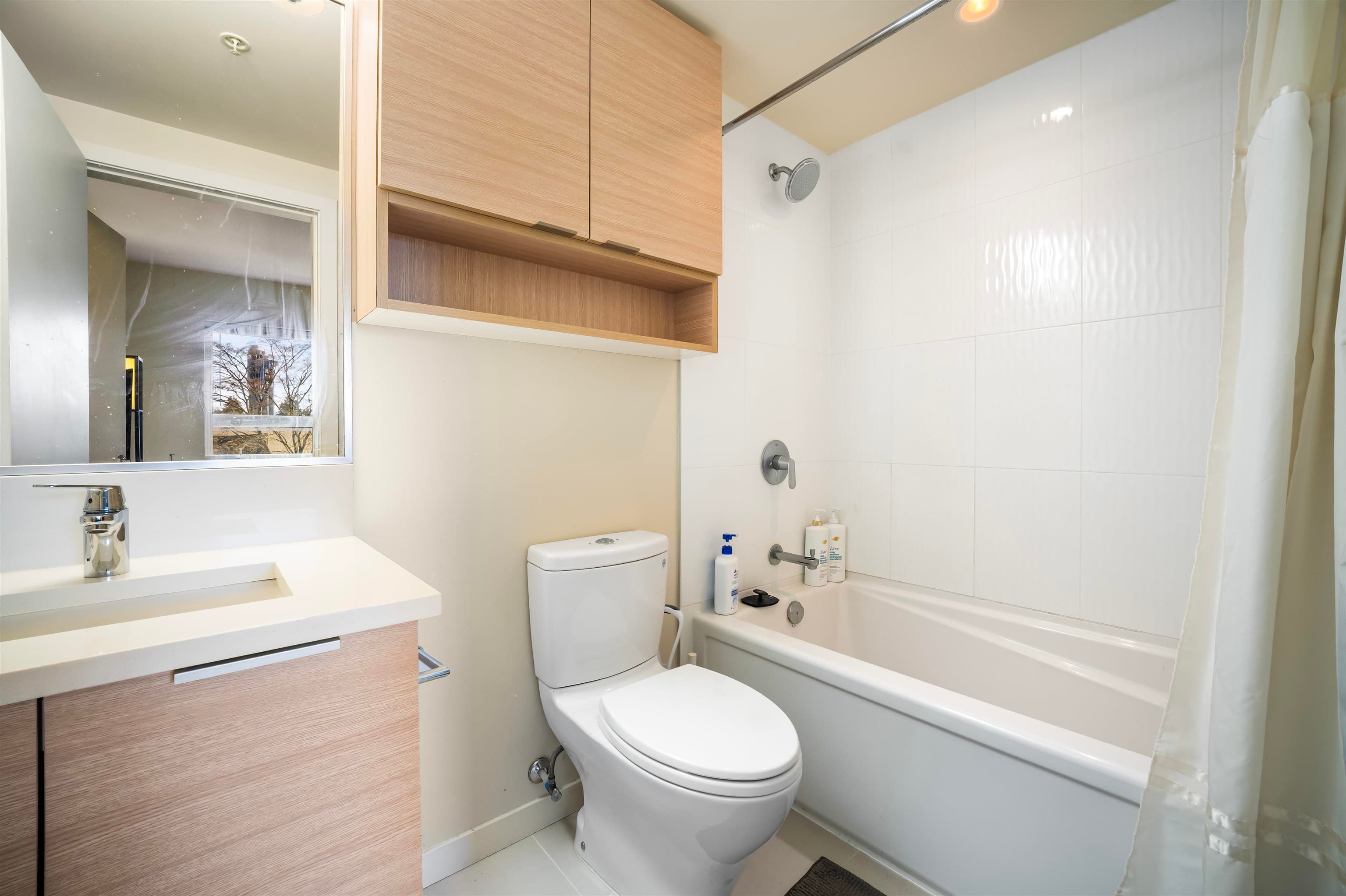 TH6 - 10378 133 Street, Surrey, V3T 0K6 — photo 5