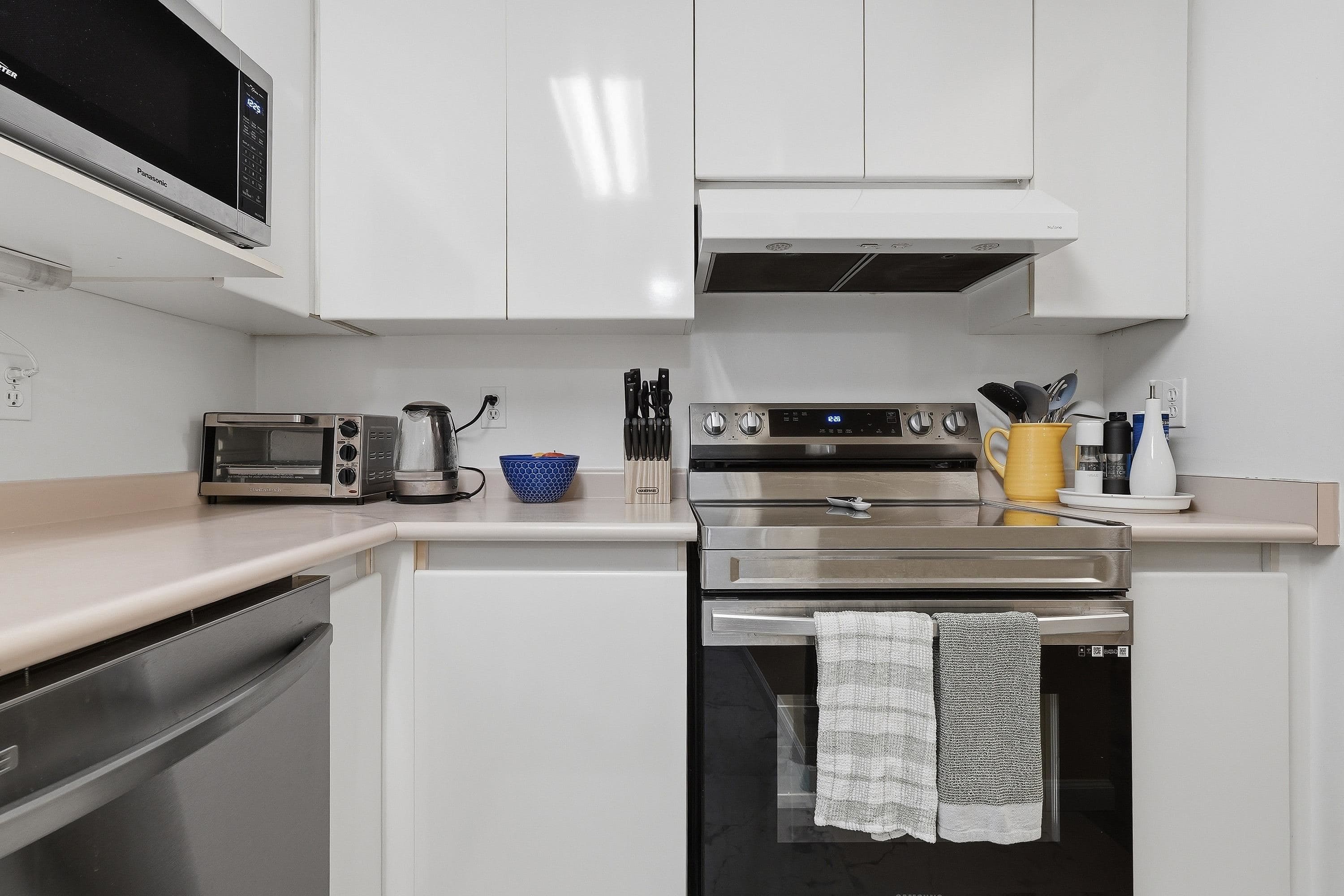 101 - 1189 Westwood Street, Coquitlam