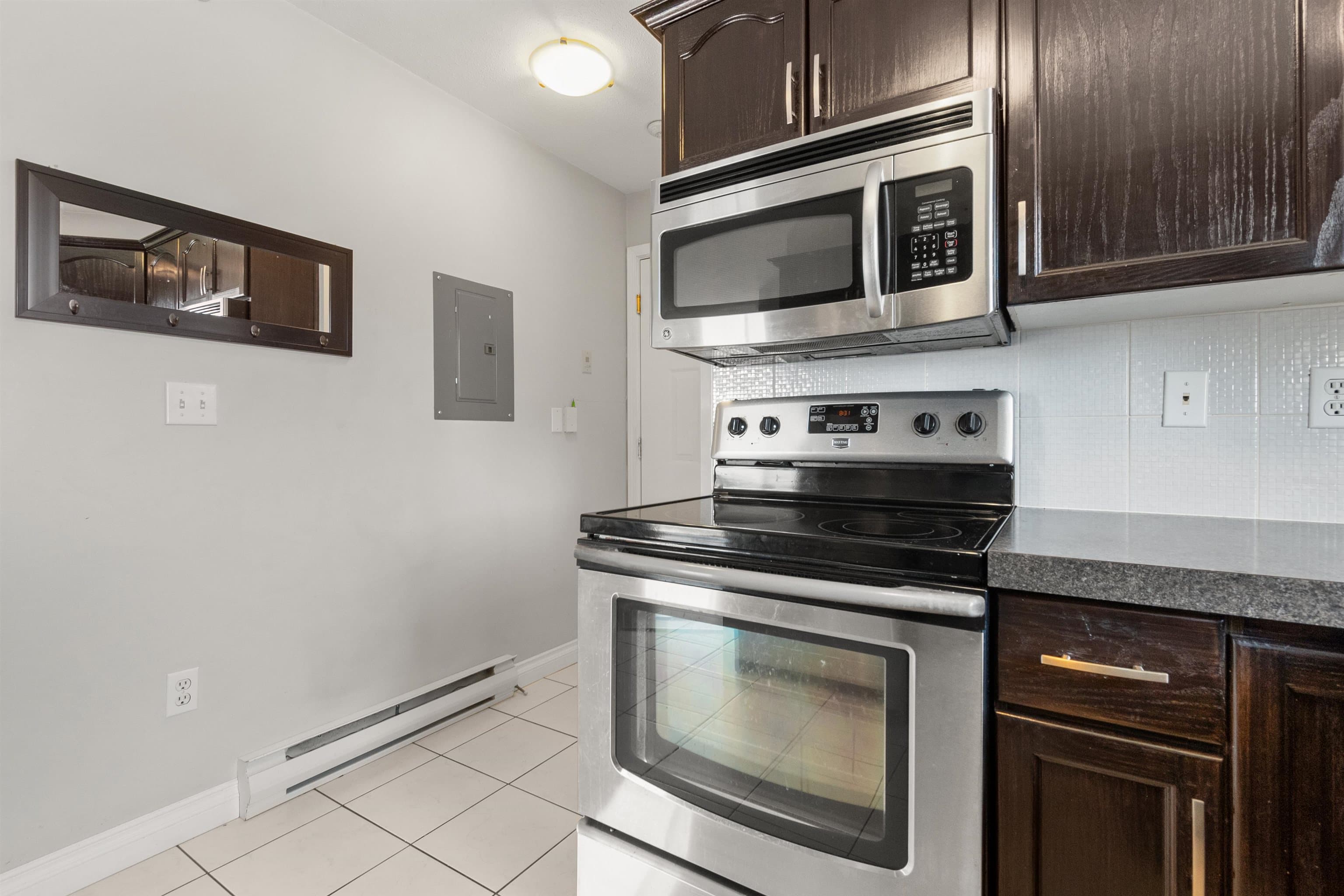401 - 46777 Yale Road, Chilliwack, V2P 2S3 — photo 5