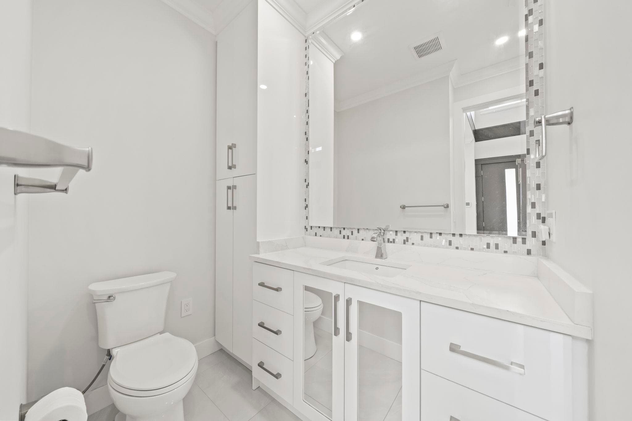 3709 Avondale Street, Burnaby, V5G 1N8 — photo 4