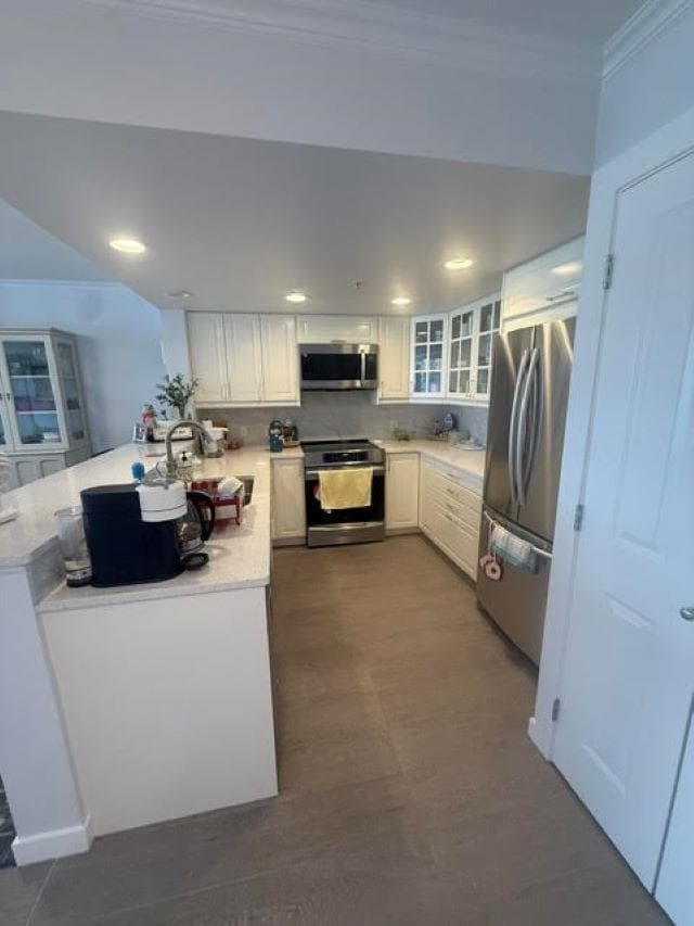1807 - 295 Guildford Way, Port Moody, V3H 5N3 — photo 1