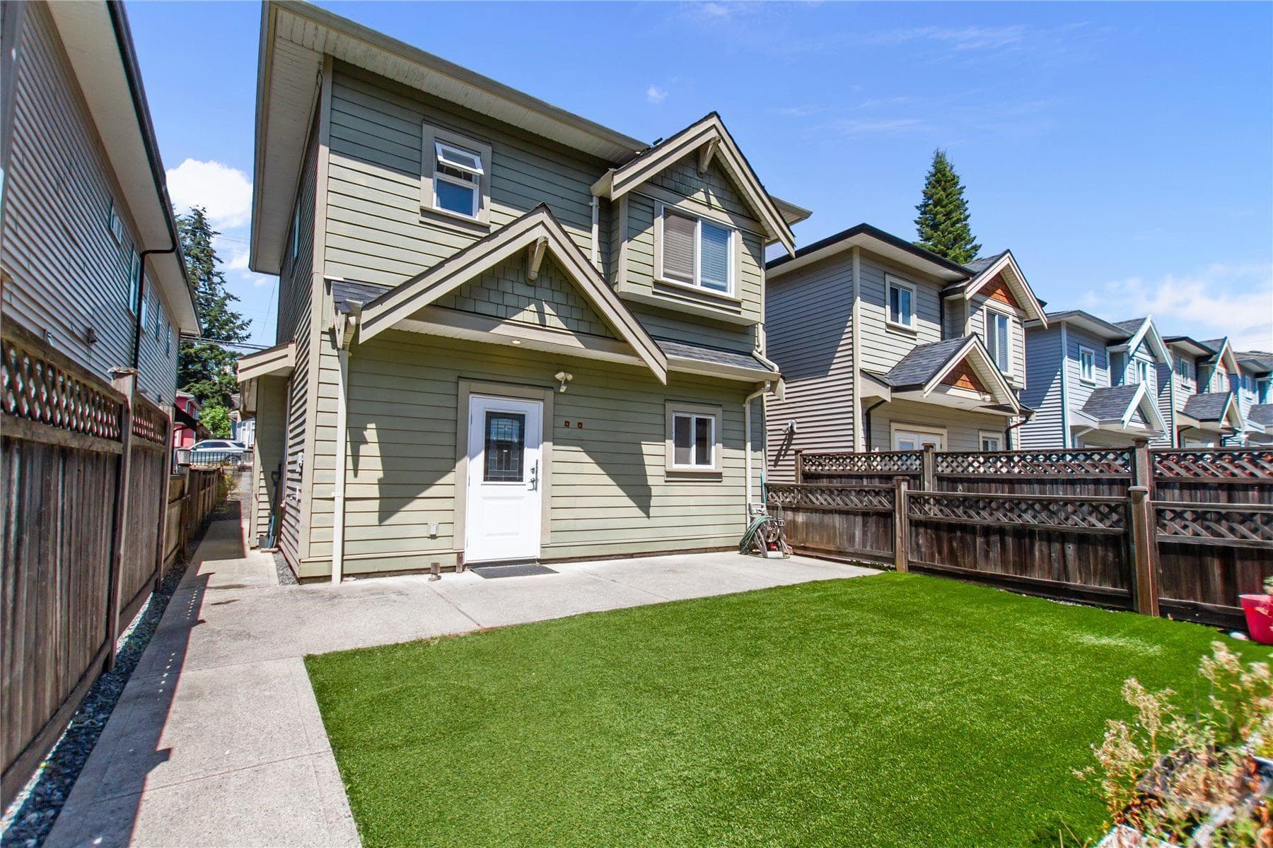 7240 Stride Avenue, Burnaby, V3N 1T9 — photo 2