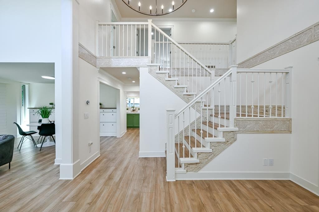 9709 Crown Crescent, Surrey, V3V 2T7 — photo 4