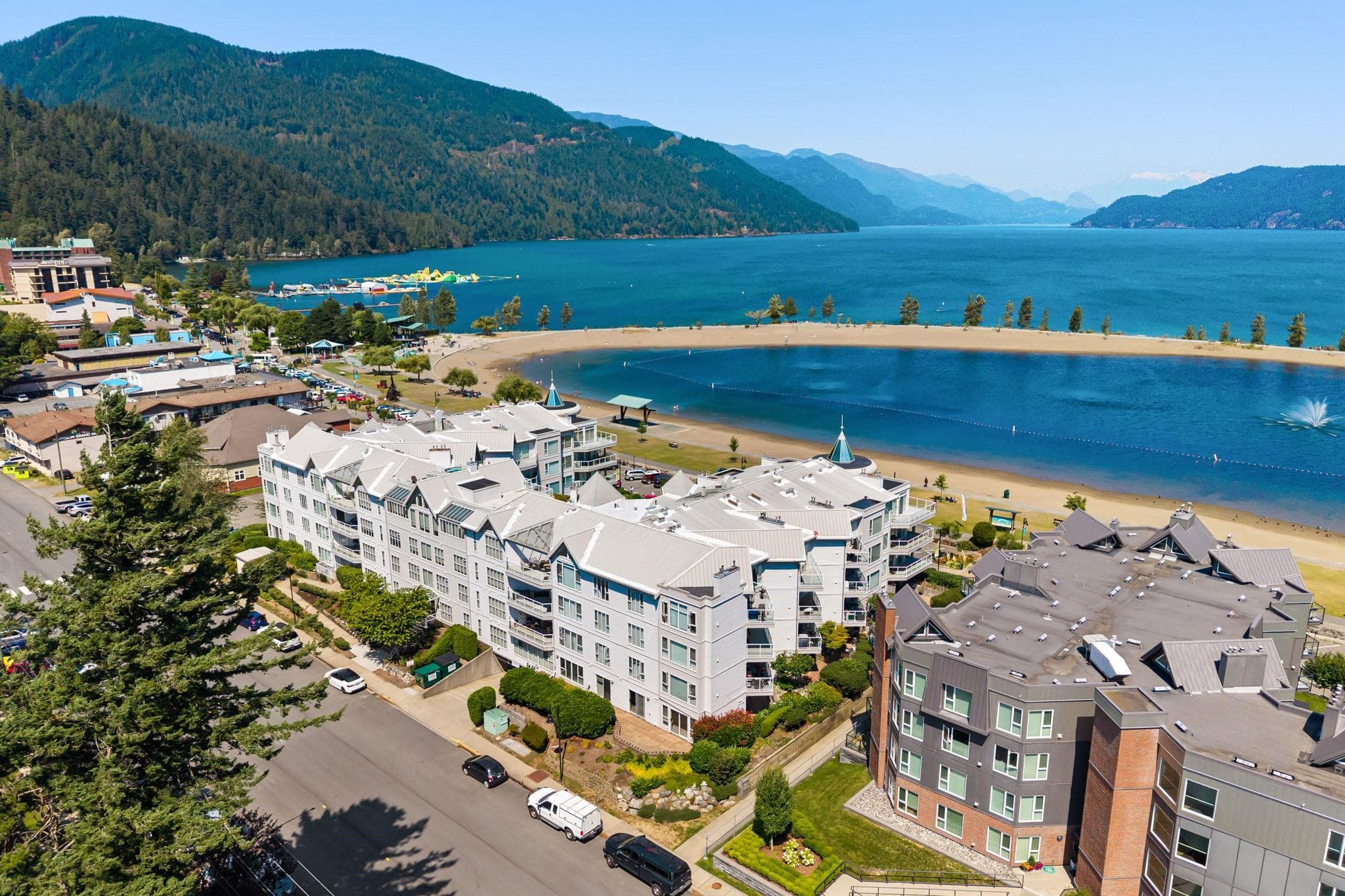 410 - 328 Esplanade Avenue, Harrison Hot Springs