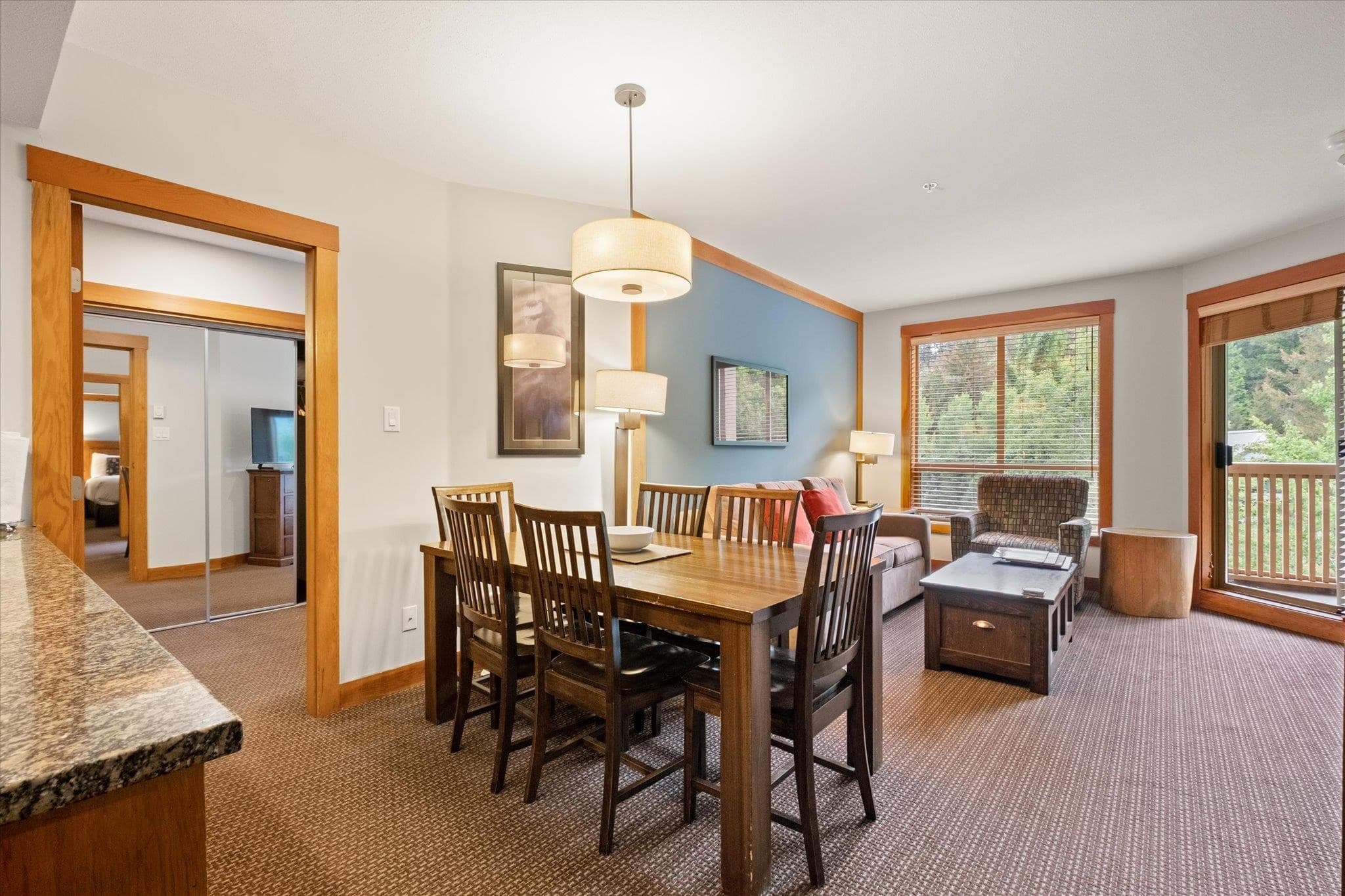 422A - 2036 London Lane, Whistler, V8E 0N7 — photo 2