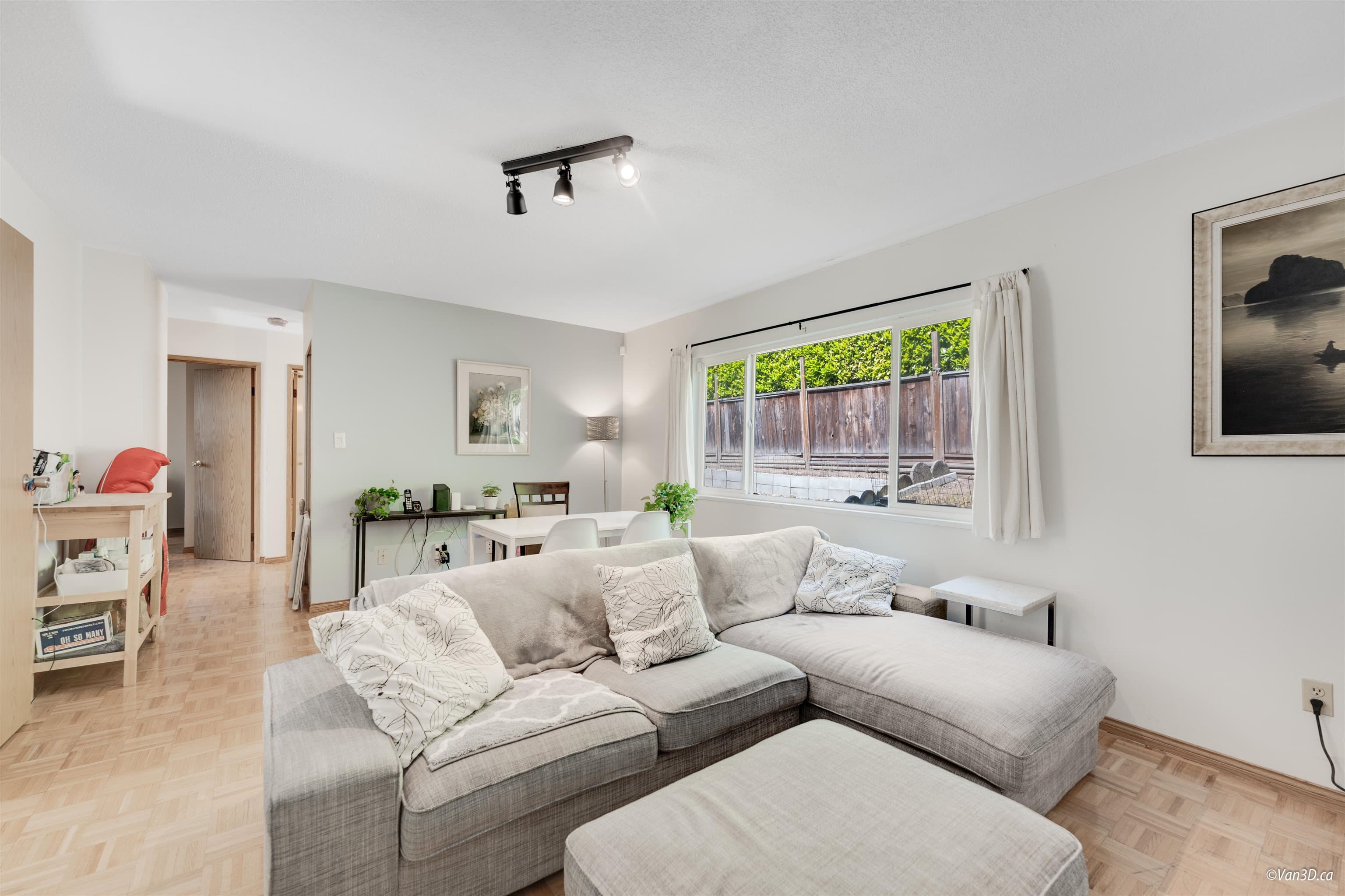 Back unit - 8607 Selkirk Street, Vancouver, V6P 4J2 — photo 2