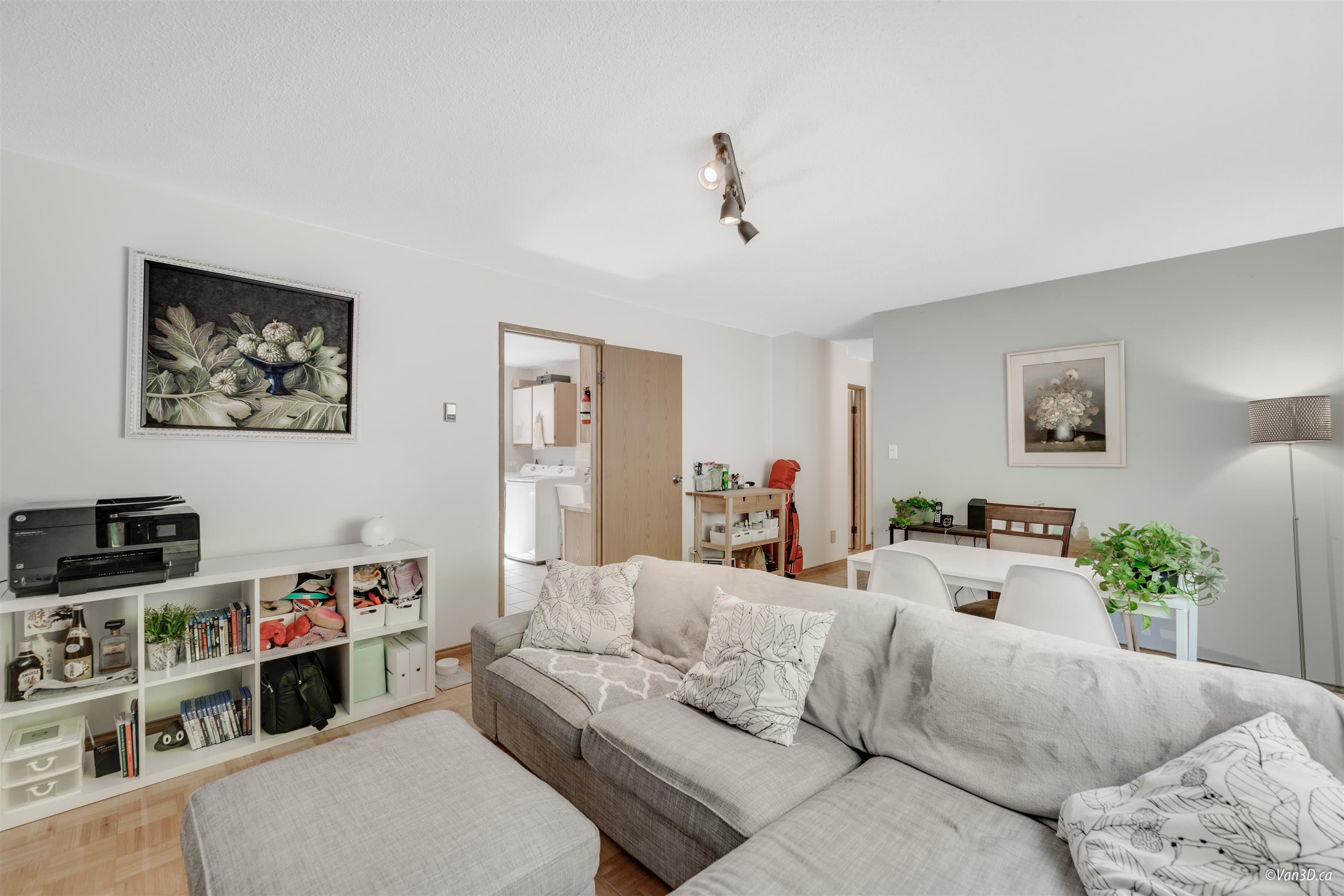 Back unit - 8607 Selkirk Street, Vancouver
