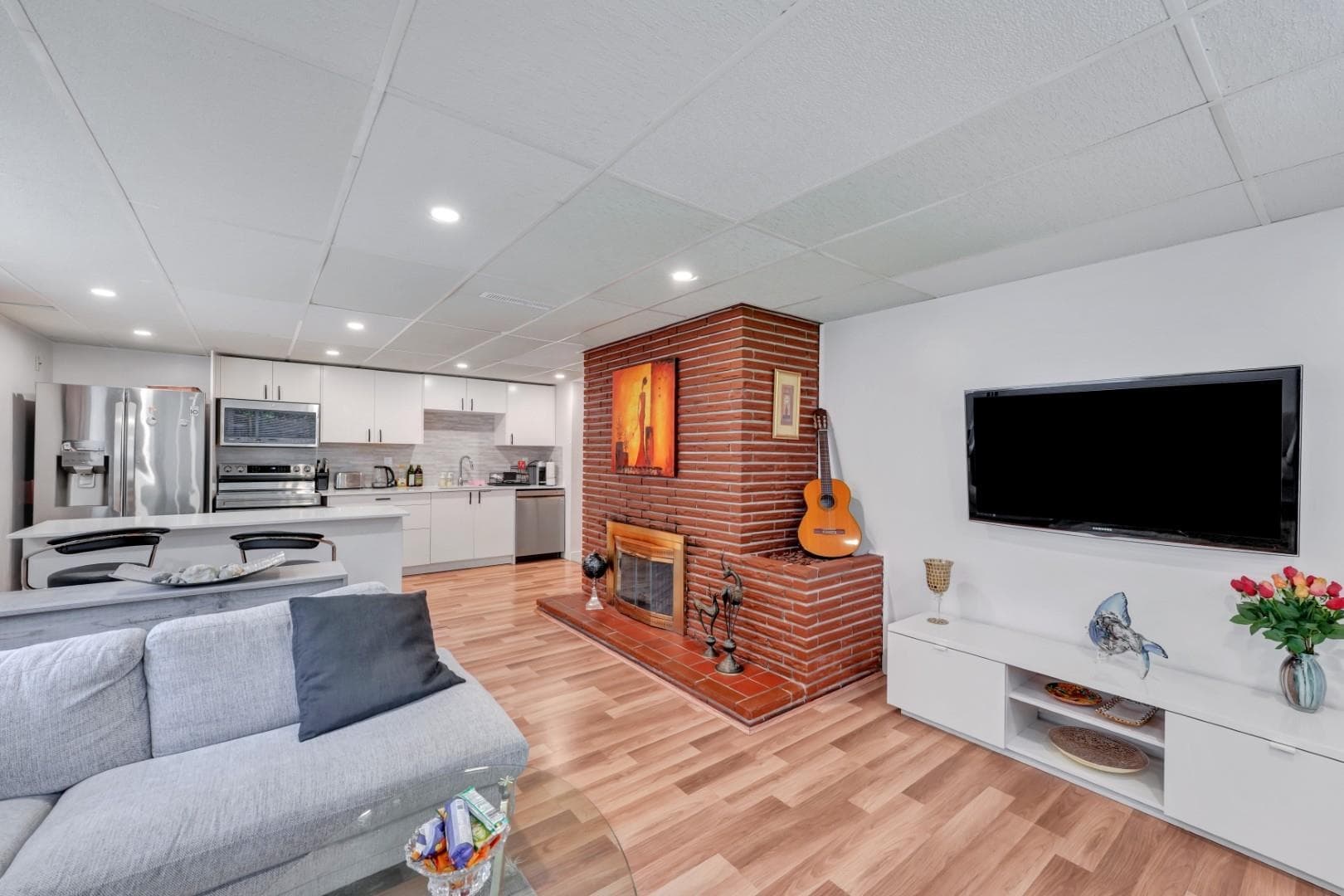 1075 Ruthina Avenue, North Vancouver, V7R 2E7 — photo 5