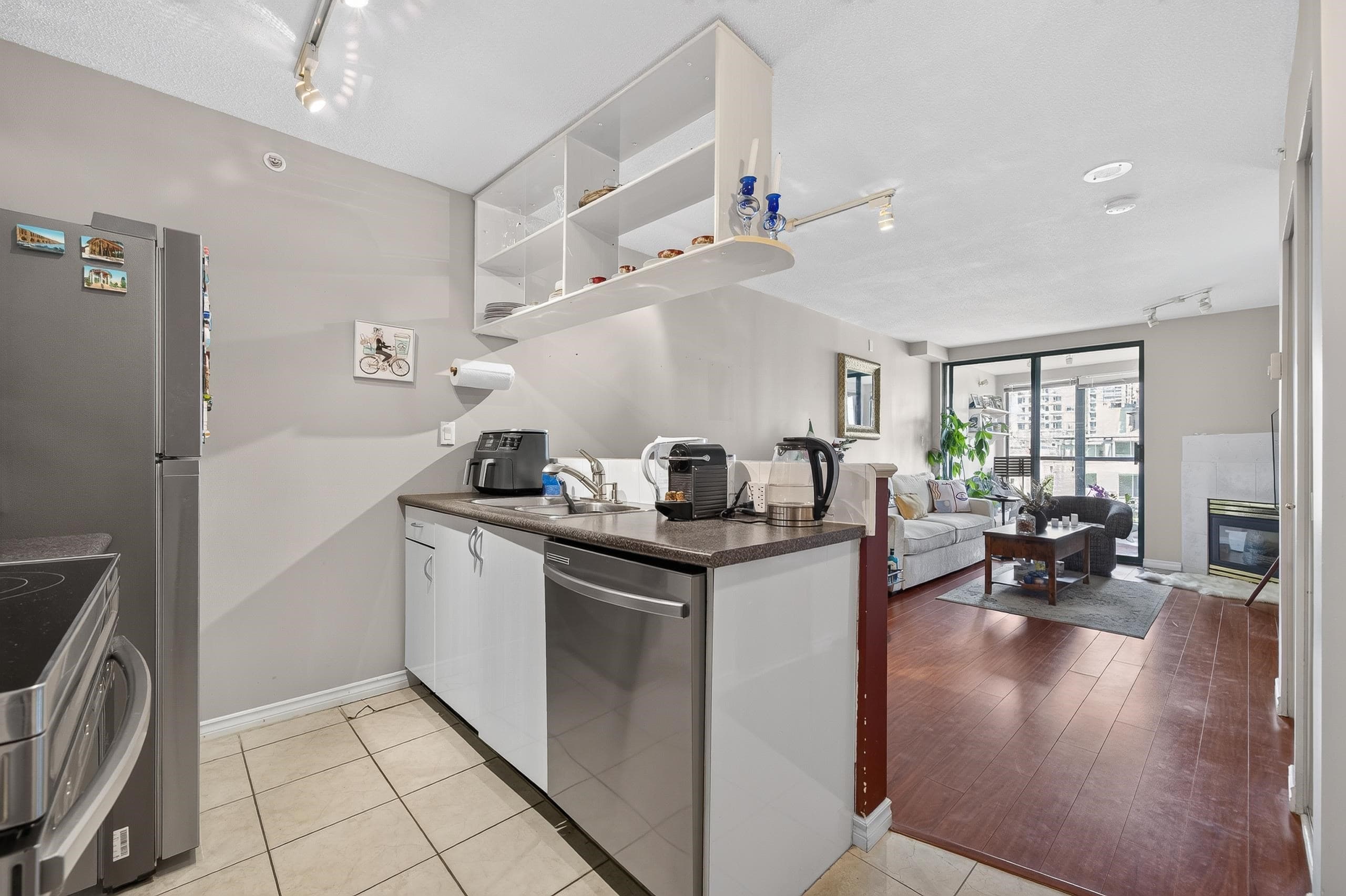 903 - 939 Homer Street, Vancouver, V6B 2W6 — photo 2