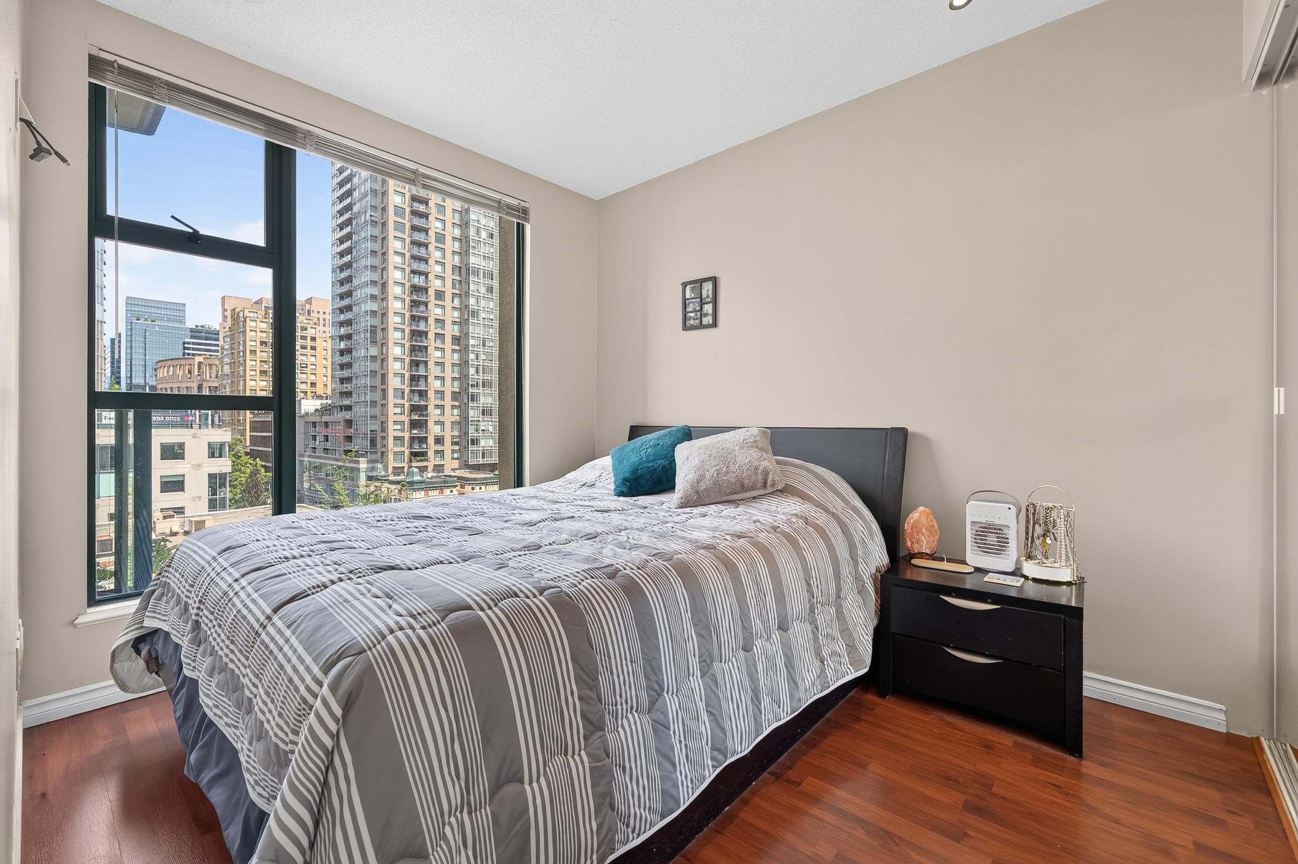 903 - 939 Homer Street, Vancouver, V6B 2W6 — photo 4
