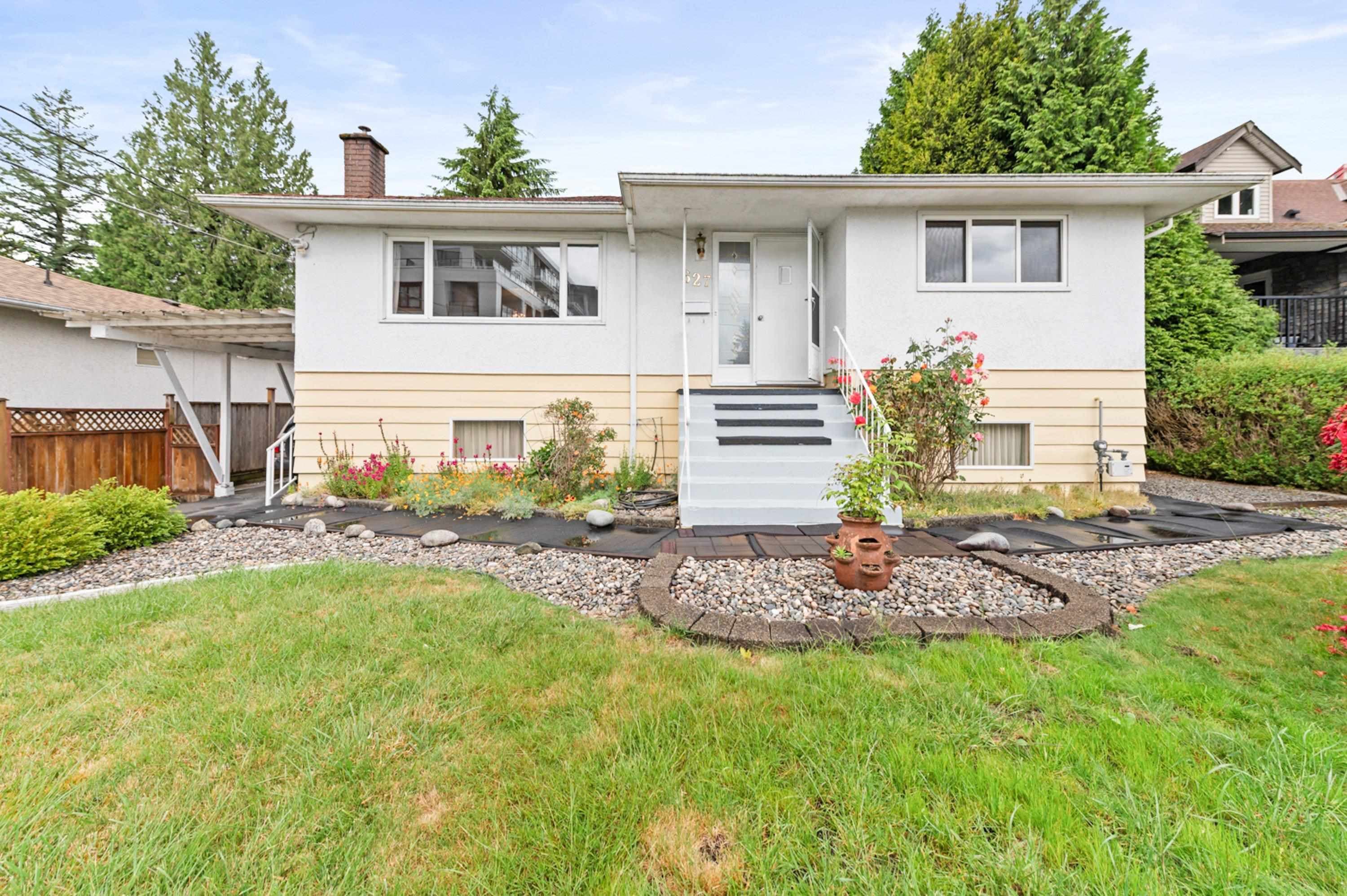 627 Harrison Avenue, Coquitlam, V3J 3Z6 — photo 1