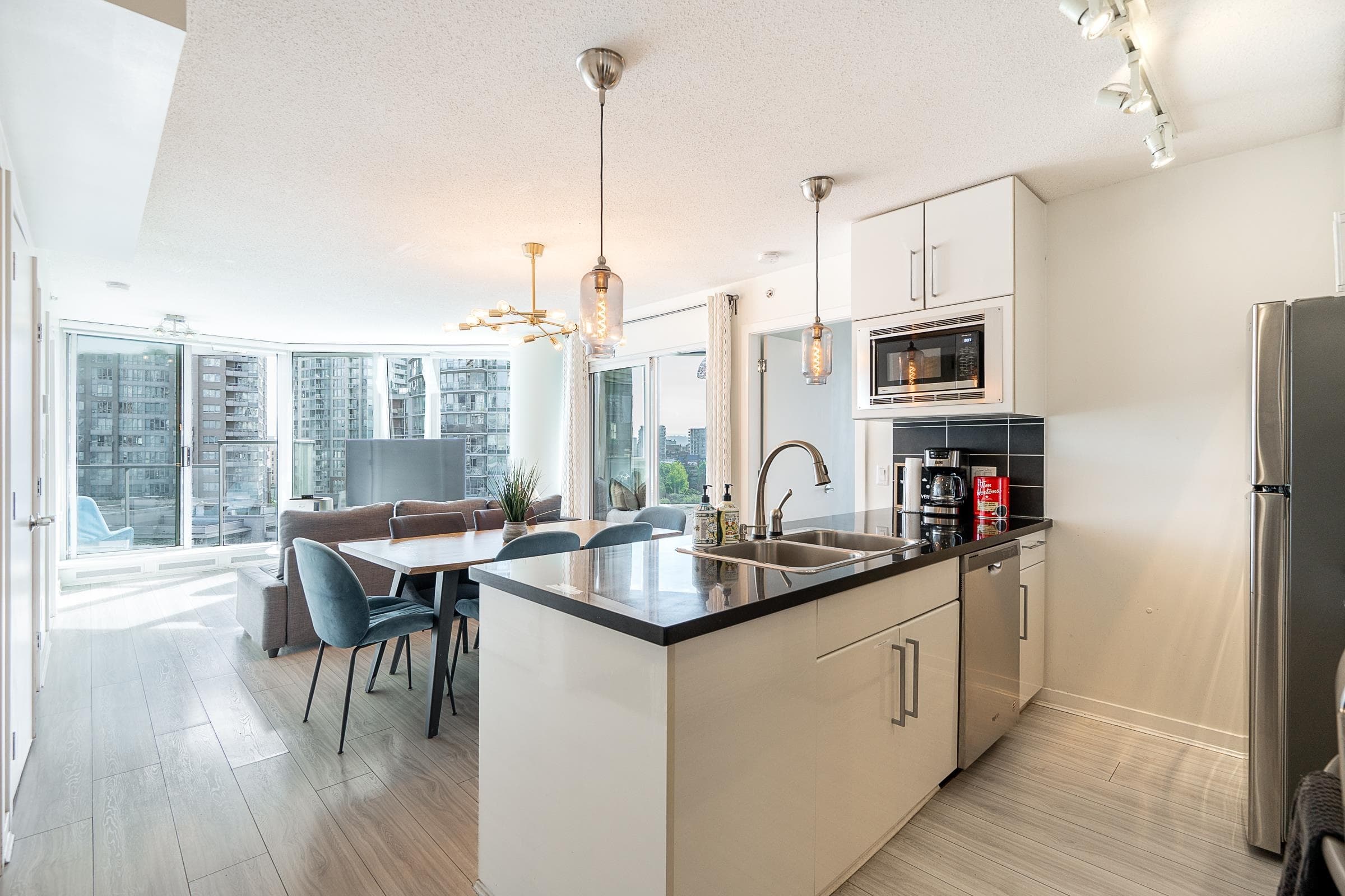 1002 - 689 Abbott Street, Vancouver, V6B 0J2 — photo 3