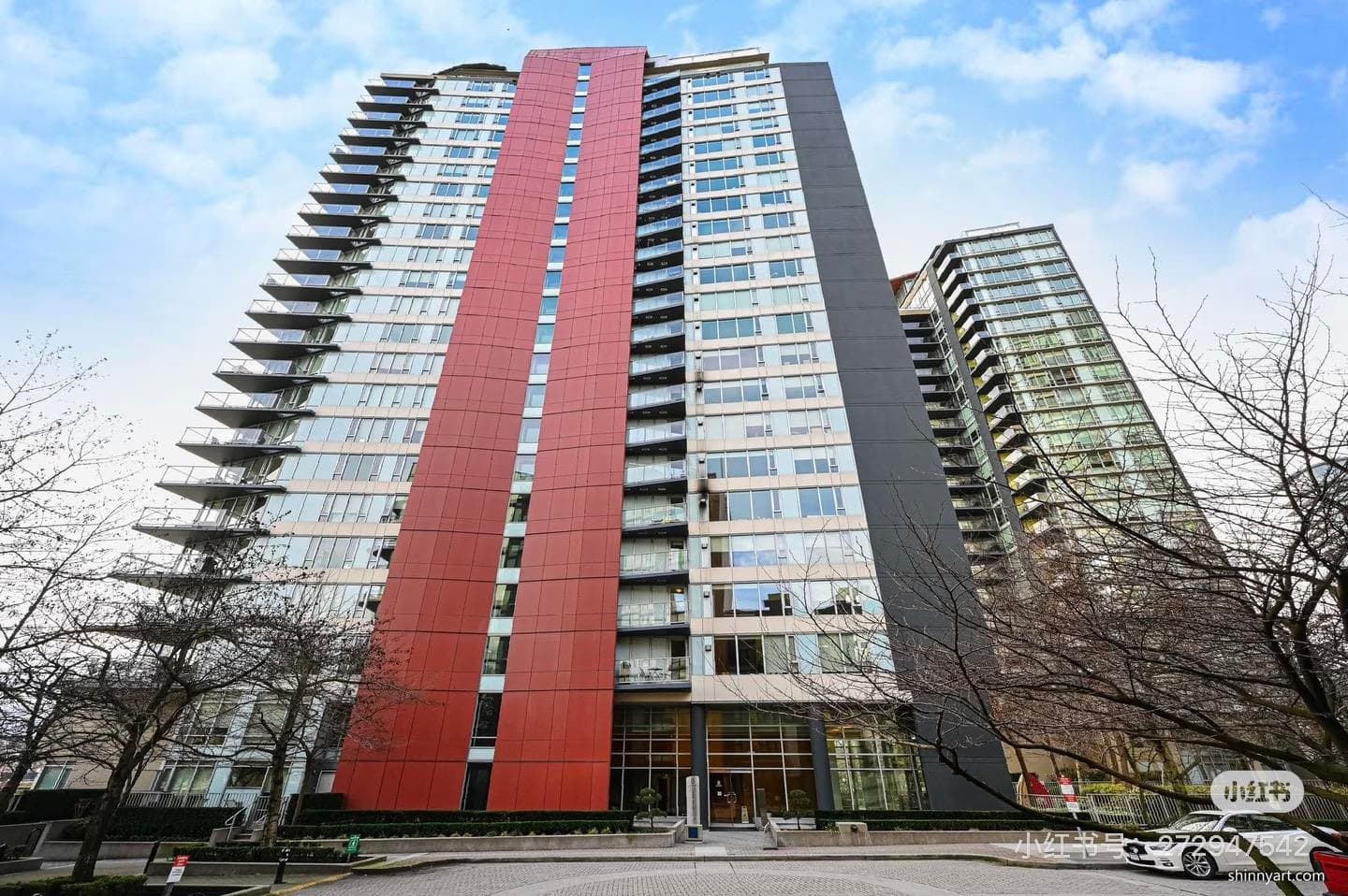 8 Smithe Mews, Vancouver