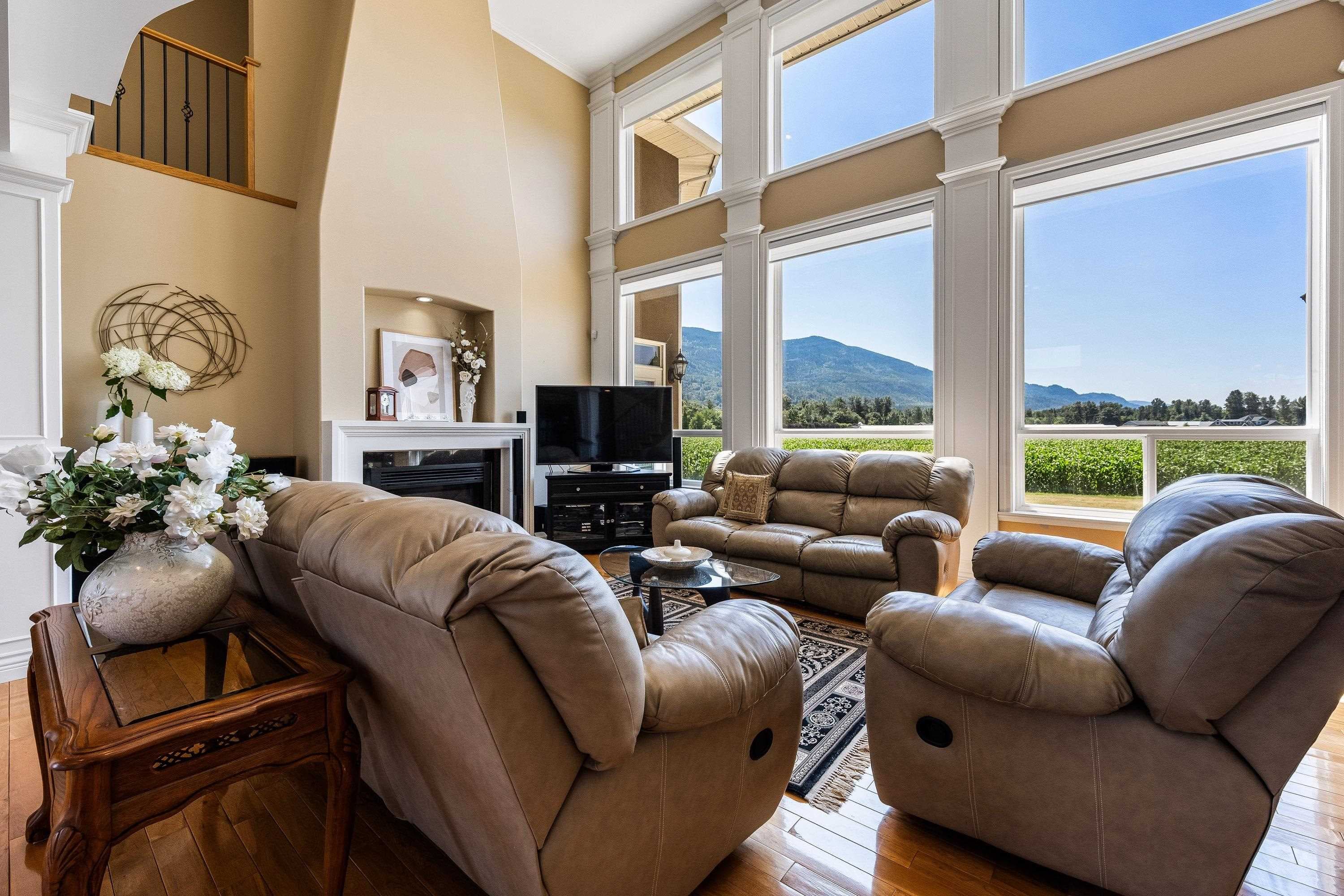 43052 Keith Wilson Road, Sardis - Greendale, V2R 4B4 — photo 3