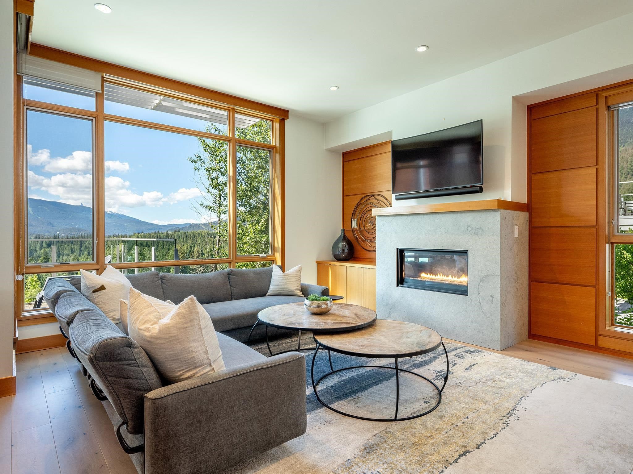 21 - 8400 Ashleigh Mcivor Drive, Whistler, V8E 1L8 — photo 2