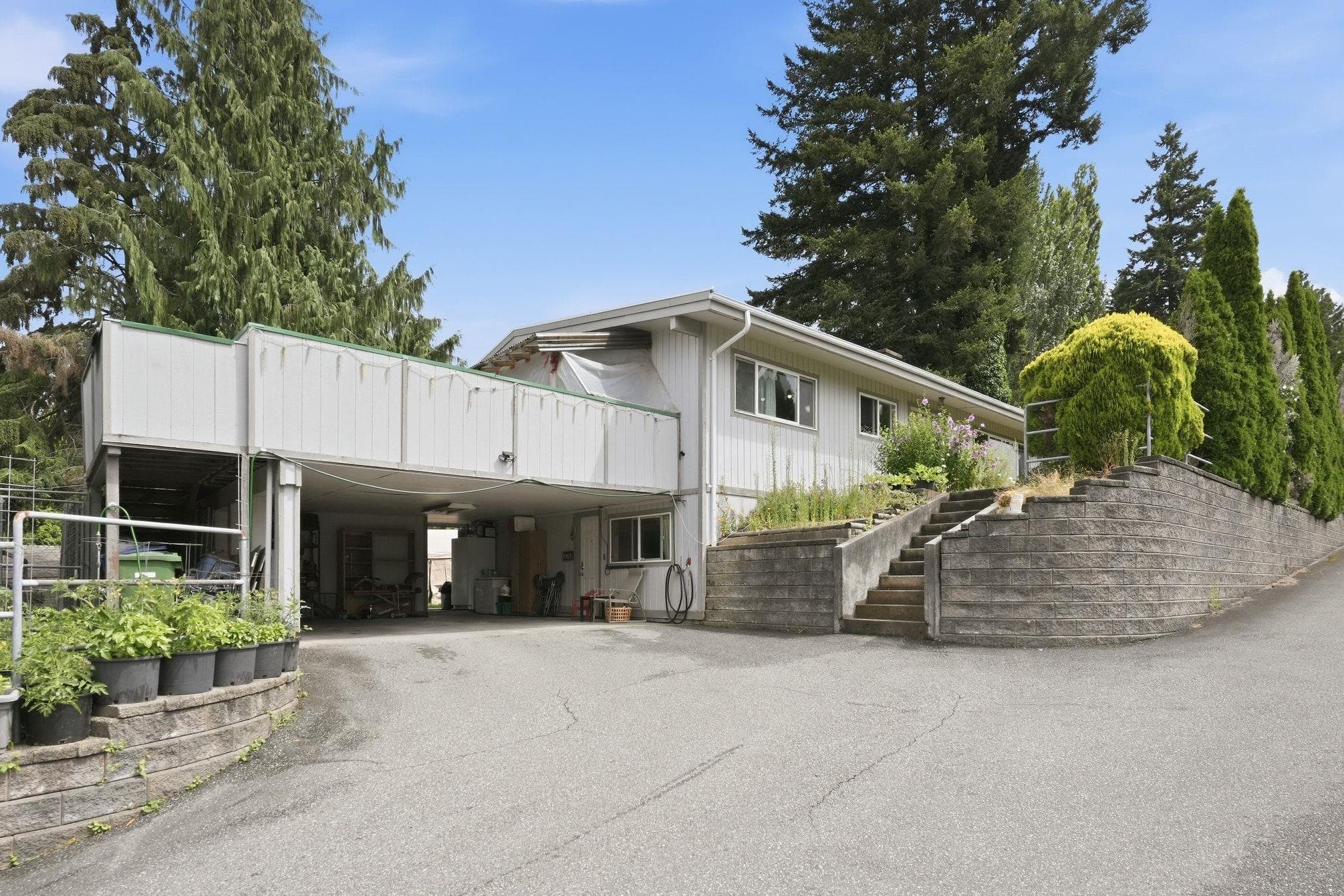 34017 Marshall Road, Abbotsford, V2S 1L8 — photo 2