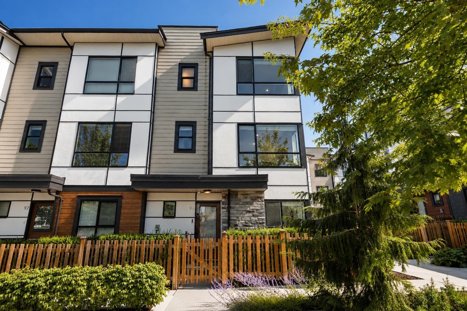 96 - 20150 81 Avenue, Langley