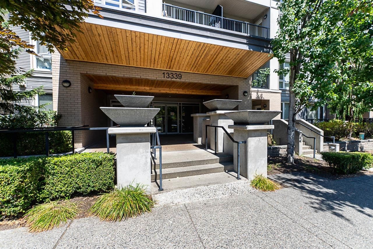 216 - 13339 102a Avenue, Surrey