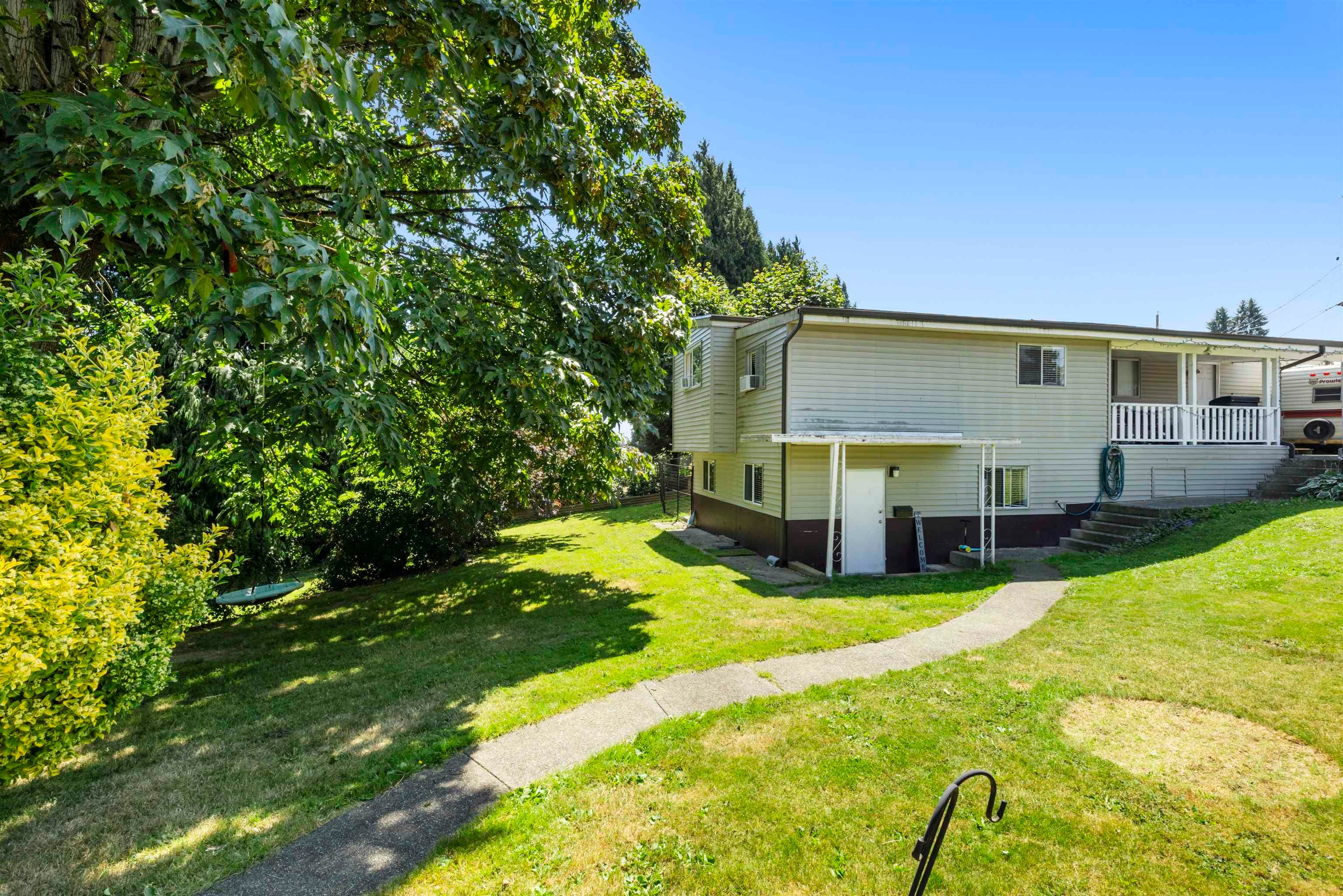31536 Monarch Court, Abbotsford, V2T 6M5 — photo 2