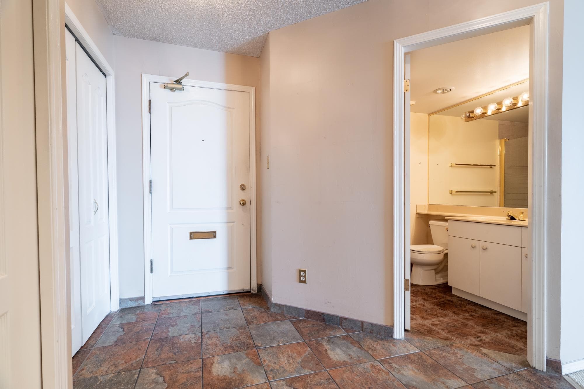 903 - 69 Jamieson Court, New Westminster, V3L 5R3 — photo 5