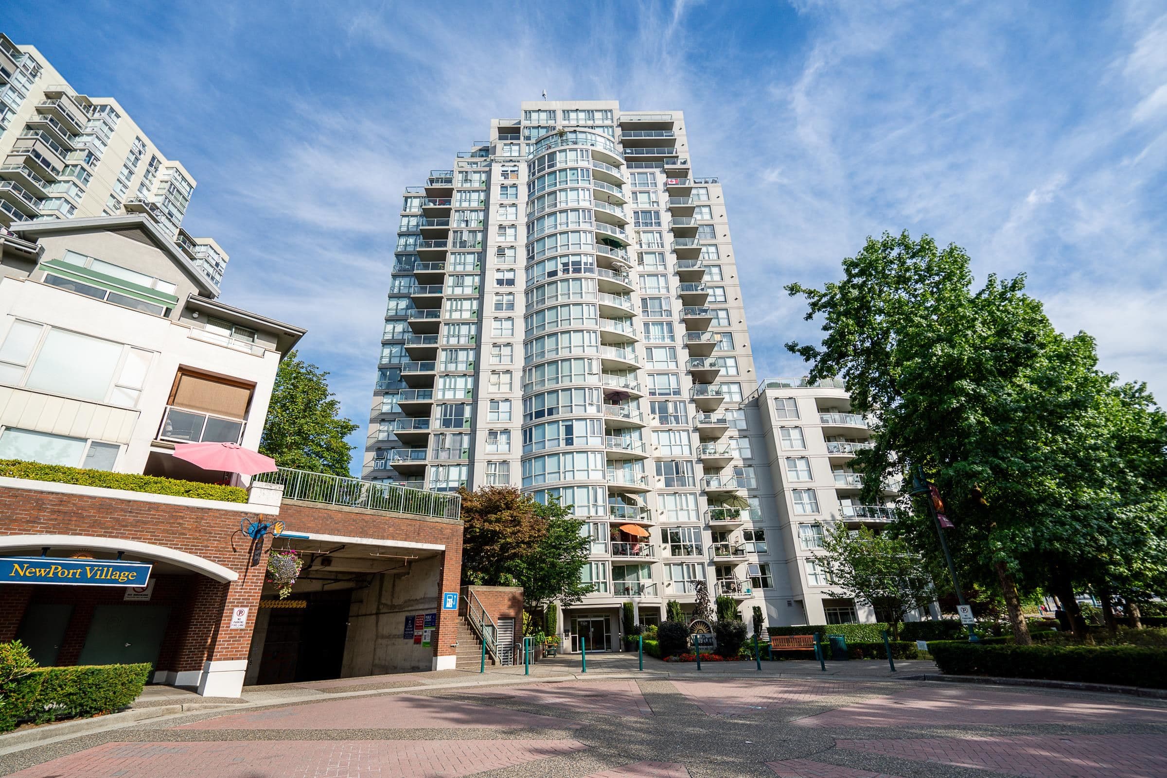 1602 - 200 Newport Drive, Port Moody, V3H 5B7 — photo 2