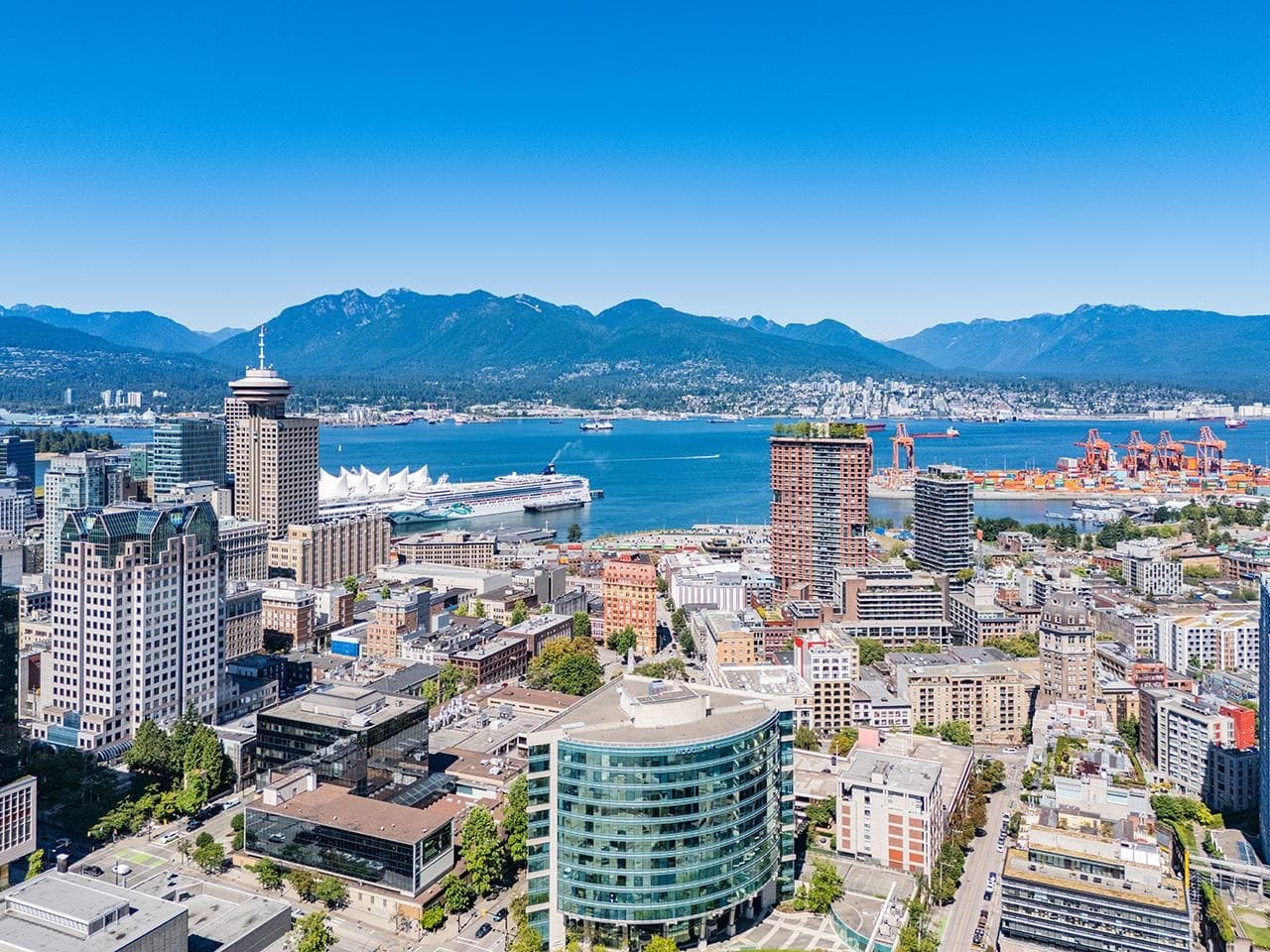 607 - 161 W Georgia Street, Vancouver, V6B 0K9 — photo 4