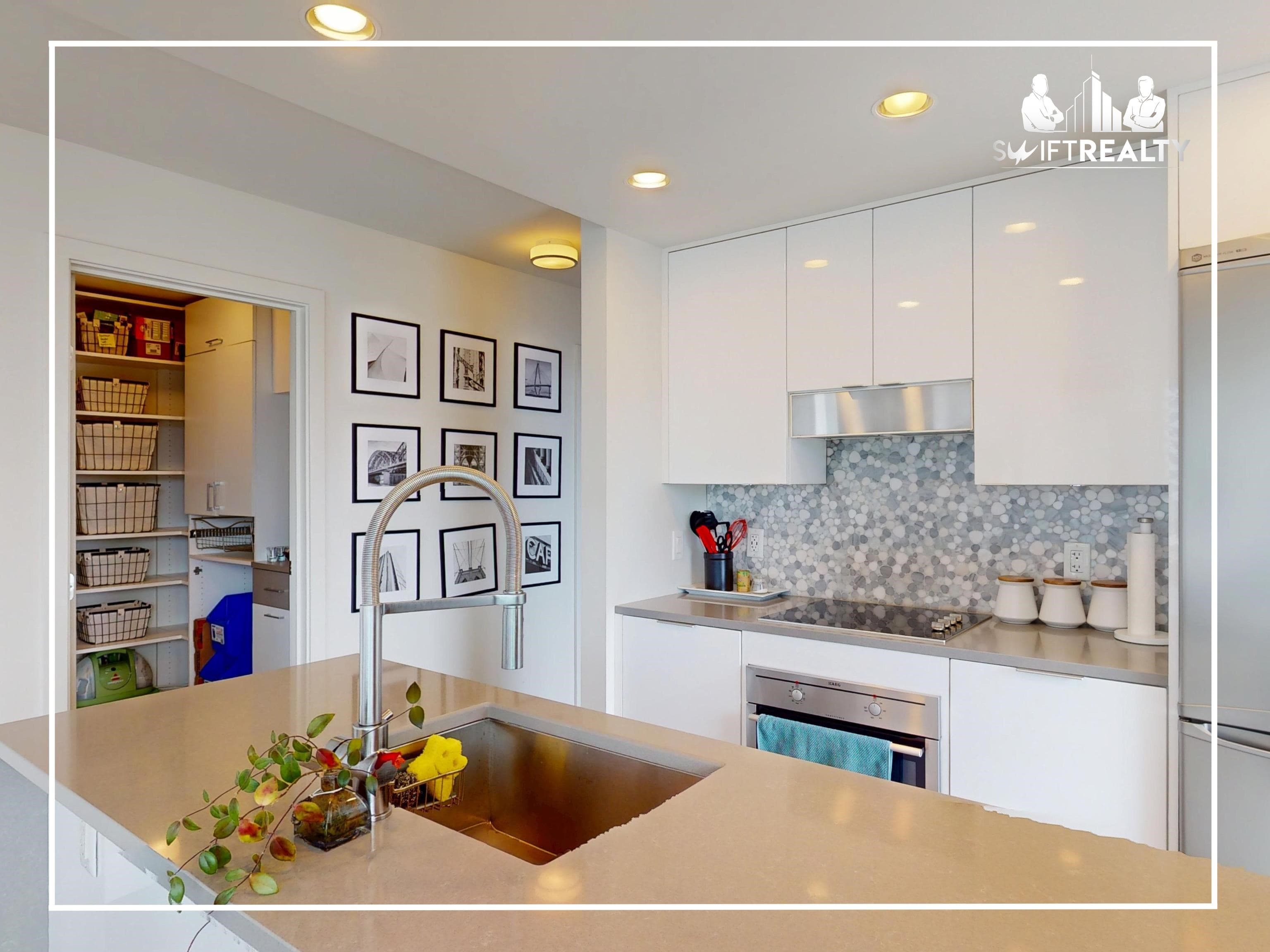 2208 - 161 W Georgia Street, Vancouver, V6B 0K9 — photo 5