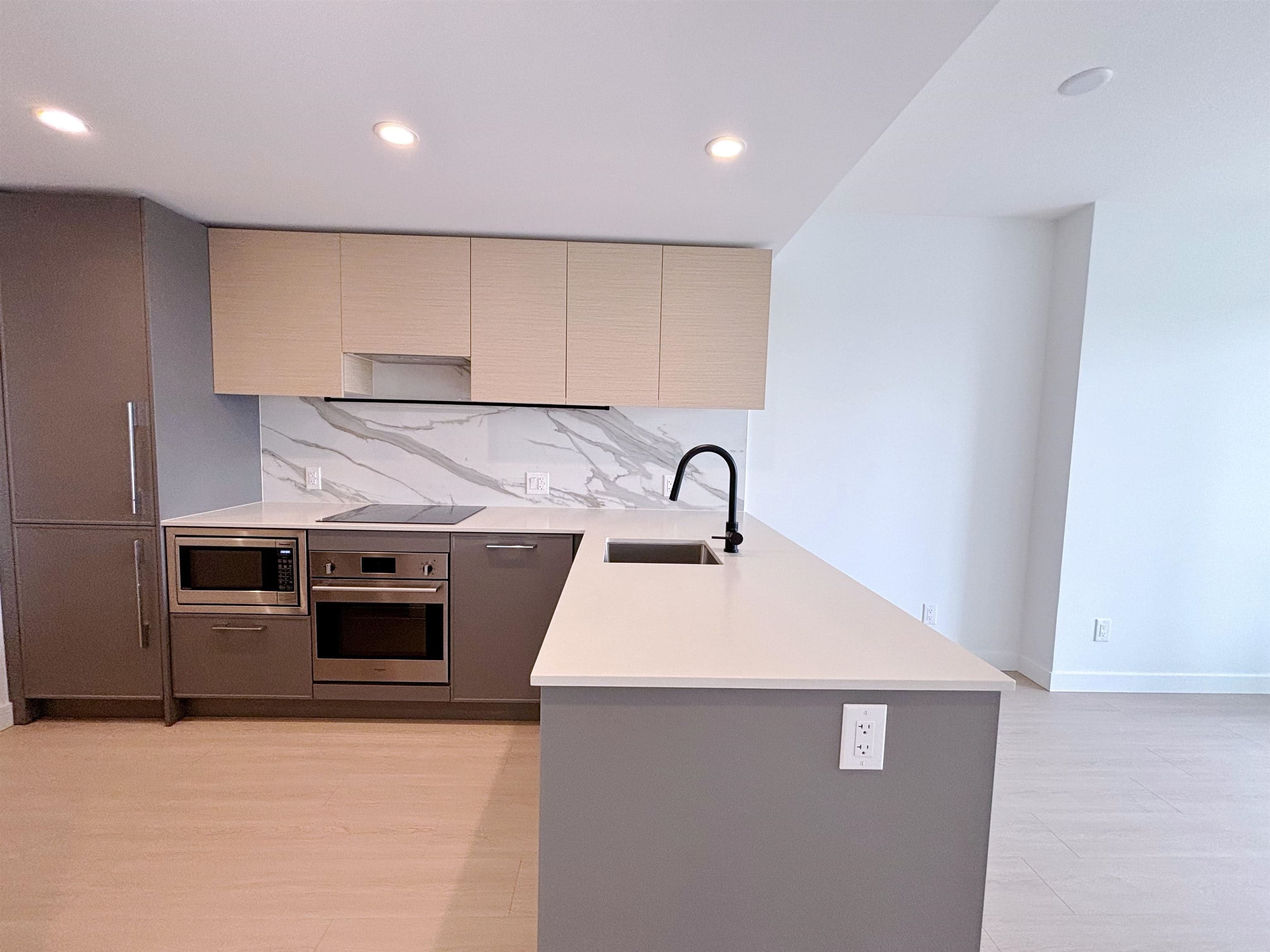 51X - 13745 George Junction, Surrey