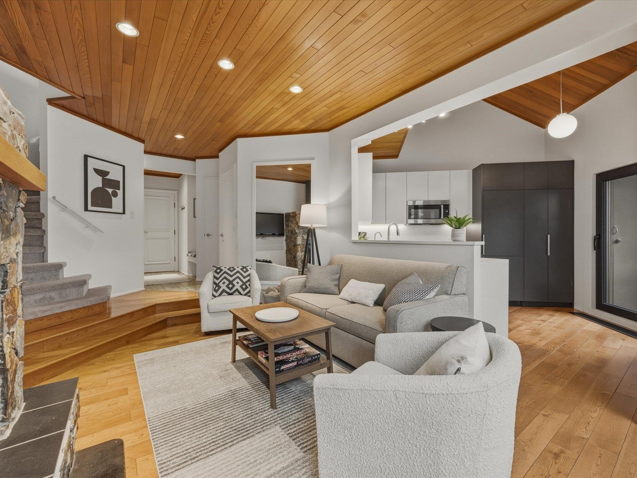 5 - 4201 Sunshine Place, Whistler, V0N 1B4 — photo 3