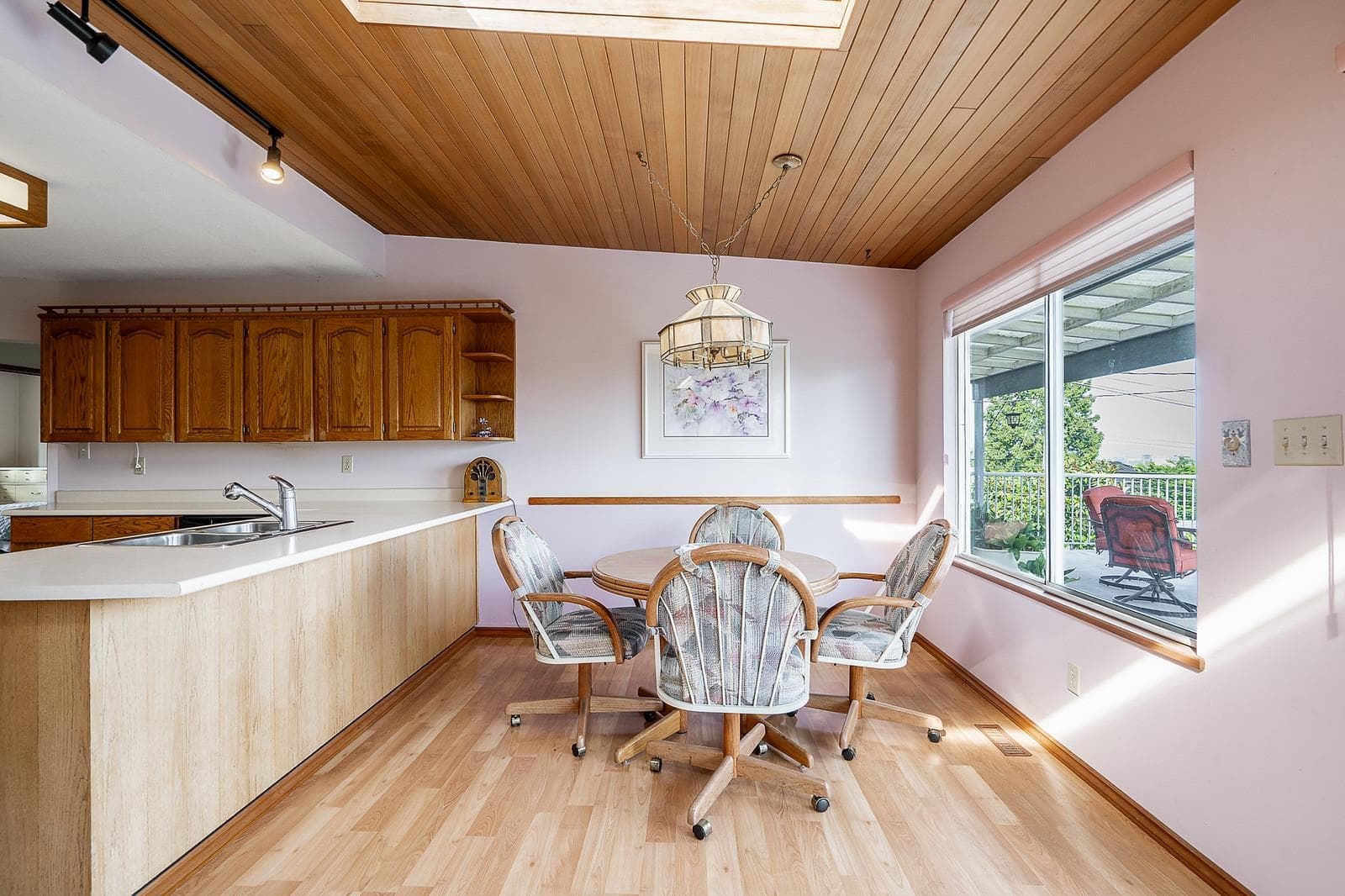 240 E Eighth Avenue, New Westminster, V3L 4K2 — photo 5