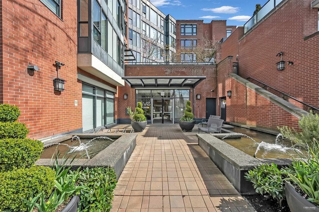403 - 3228 Tupper Street, Vancouver, V5Z 4S7 — photo 2