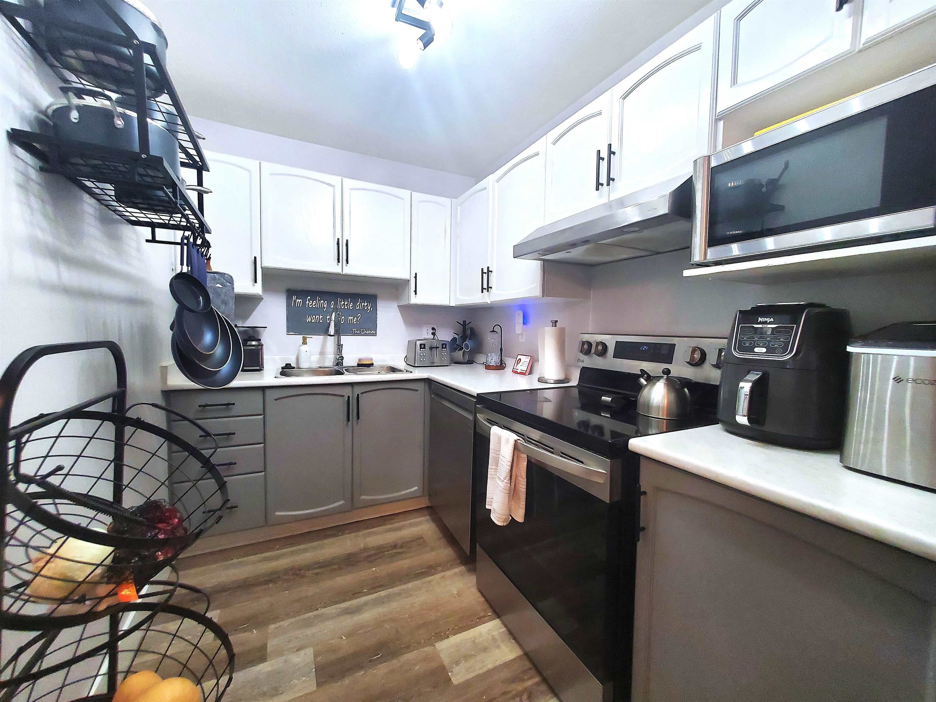 208 - 2964 Trethewey Street, Abbotsford, V2T 6P4 — photo 3