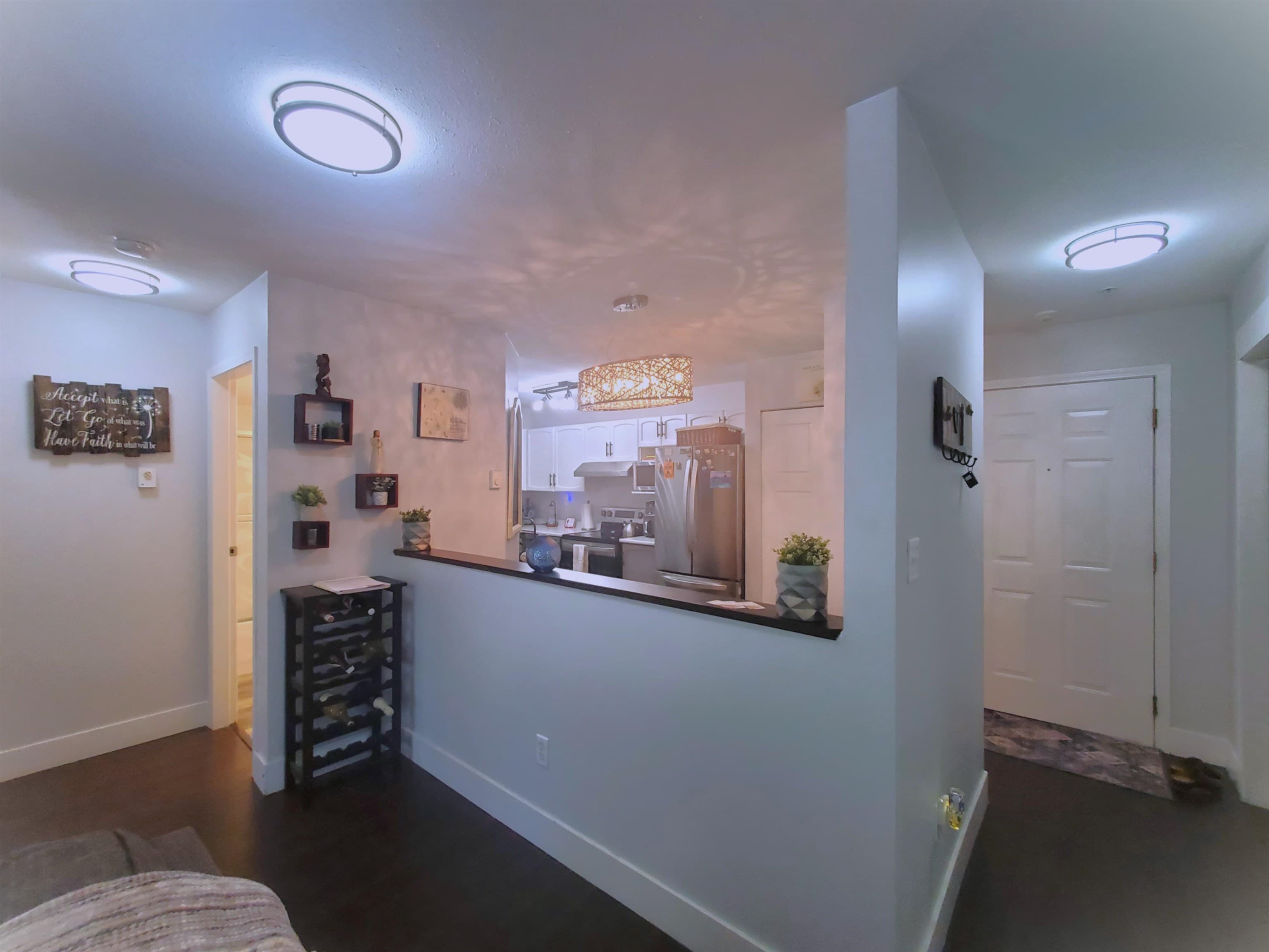 208 - 2964 Trethewey Street, Abbotsford, V2T 6P4 — photo 4