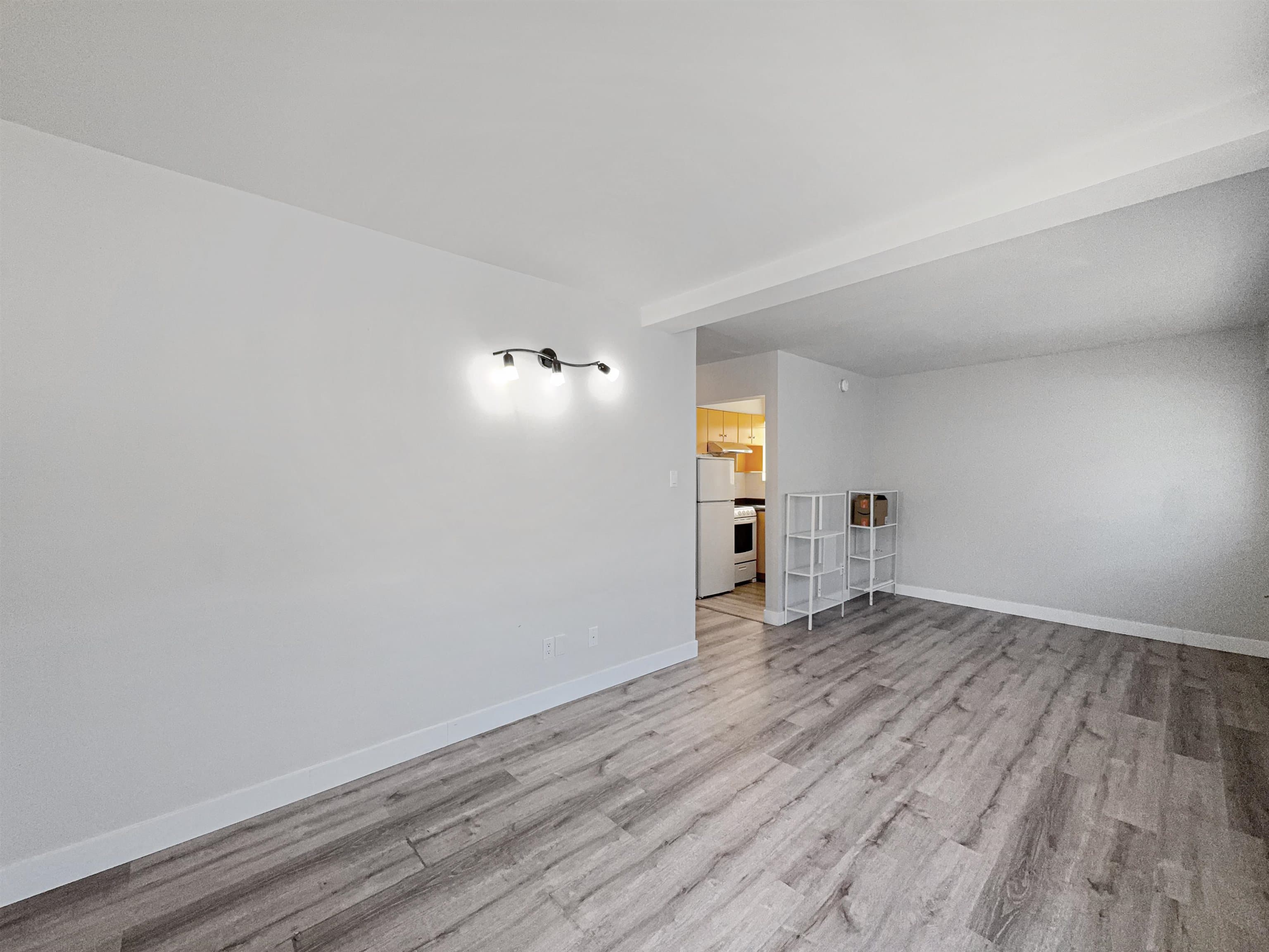 8635 Fremlin Street, Vancouver, V6P 3X4 — photo 3