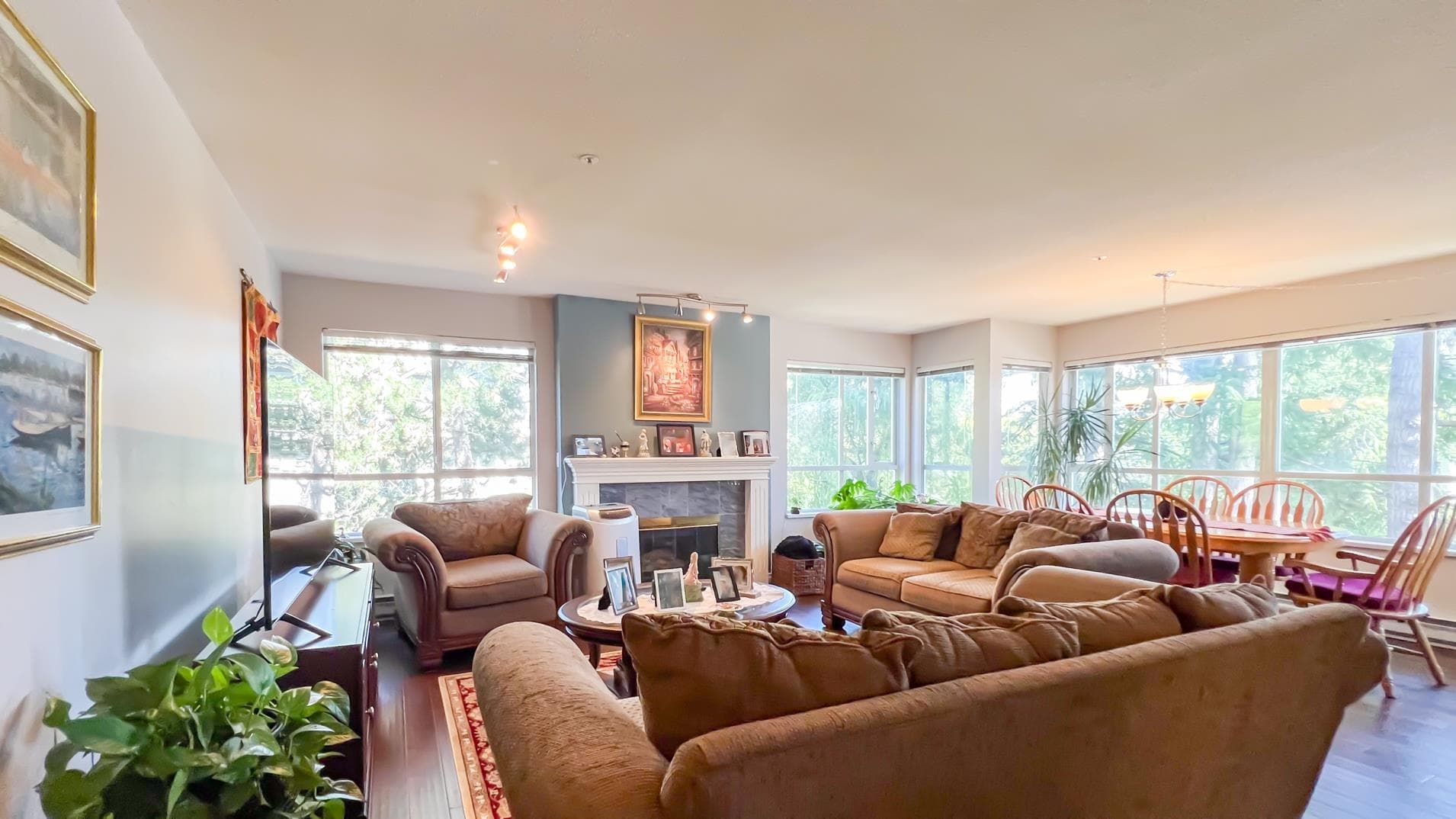 202 - 15375 17 Avenue, Surrey