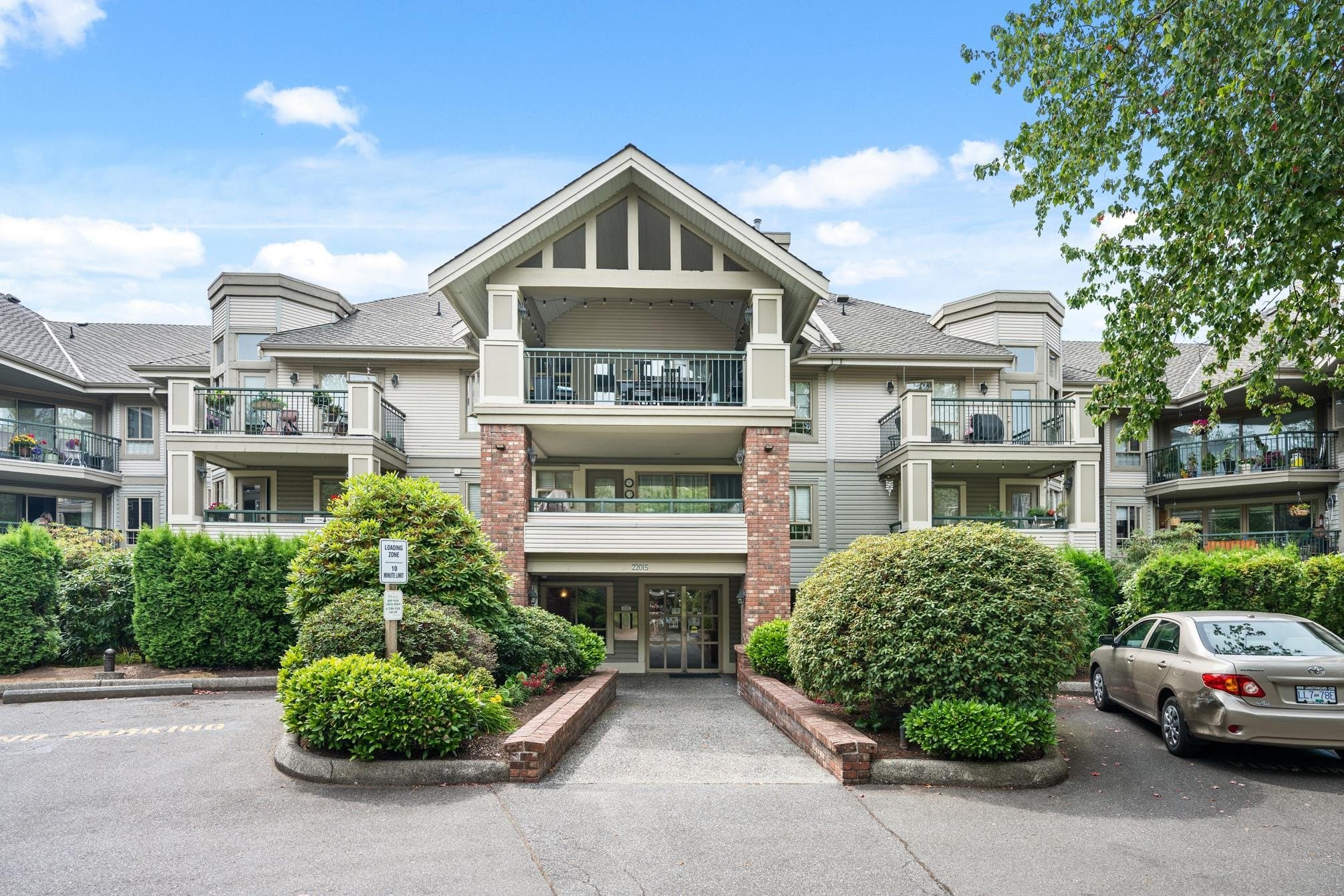 202 - 22015 48 Avenue, Langley, V3A 8L3 — photo 1