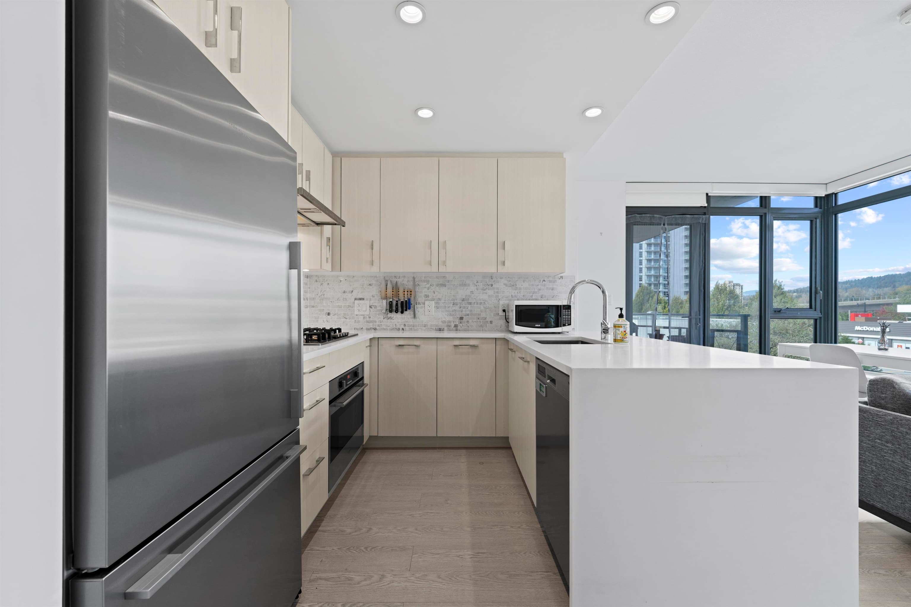 404 - 518 Whiting Way, Coquitlam, V3J 0H7 — photo 5