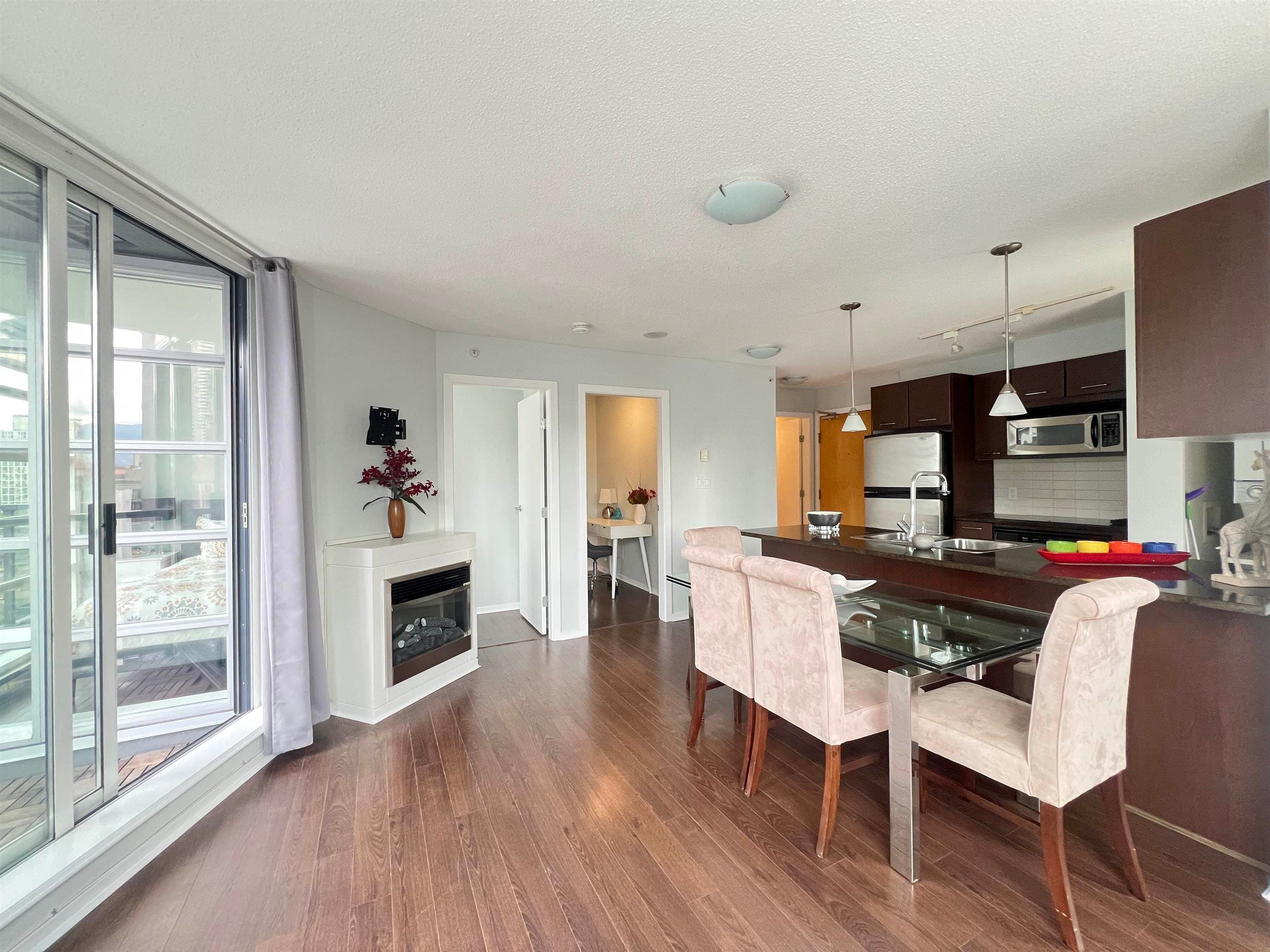 1102 - 1199 Seymour Street, Vancouver, V6B 1K3 — photo 5