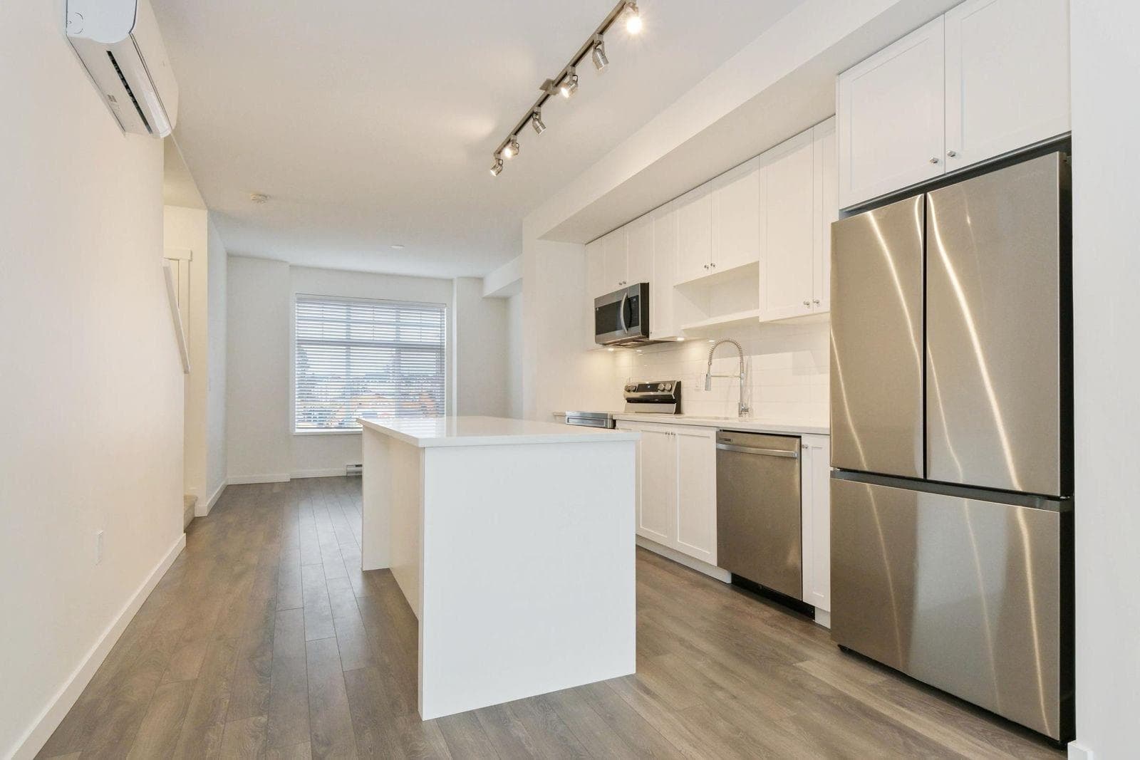 15778 85 Avenue, Surrey, V4N 6Z2 — photo 3