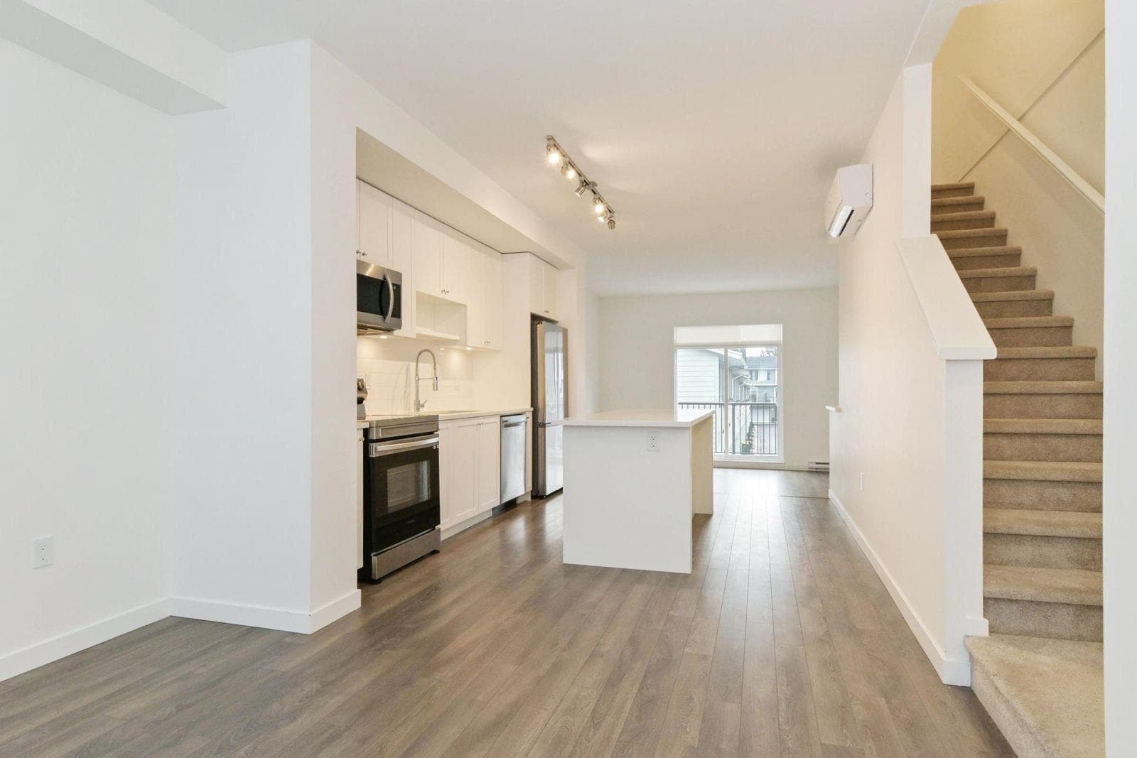15778 85 Avenue, Surrey, V4N 6Z2 — photo 5