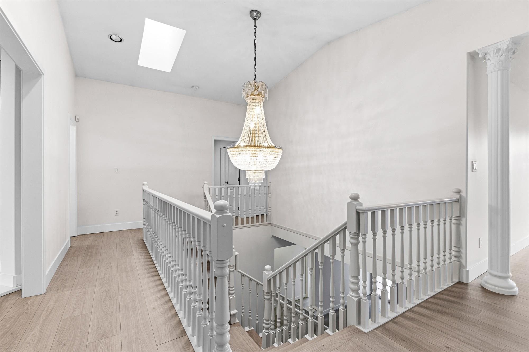 7728 Mary Avenue, Burnaby, V3N 3G8 — photo 5