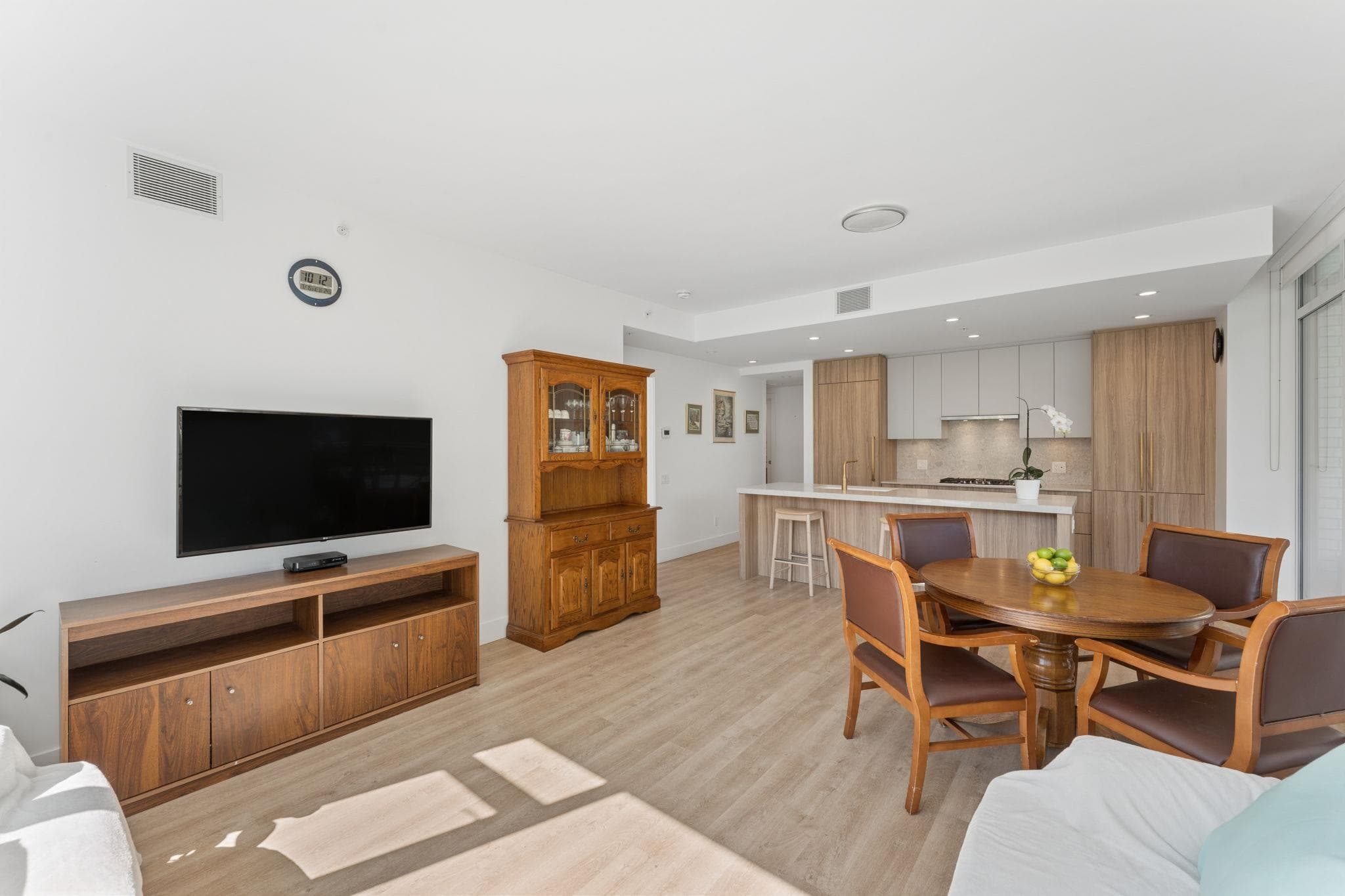 206 - 2325 Emery Court, North Vancouver, V7J 0E8 — photo 4