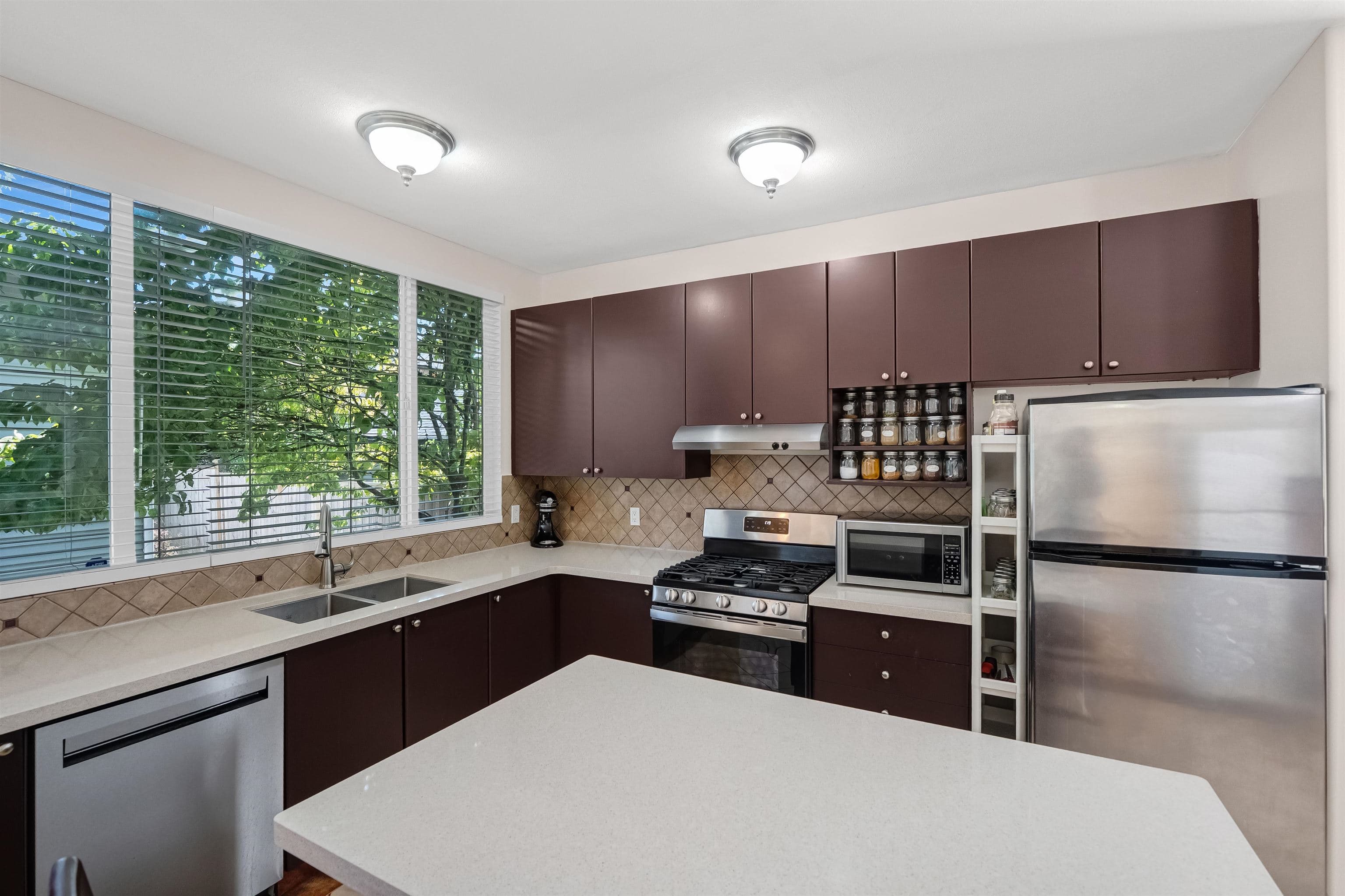10280 242b Street, Maple Ridge, V2W 1Y1 — photo 3