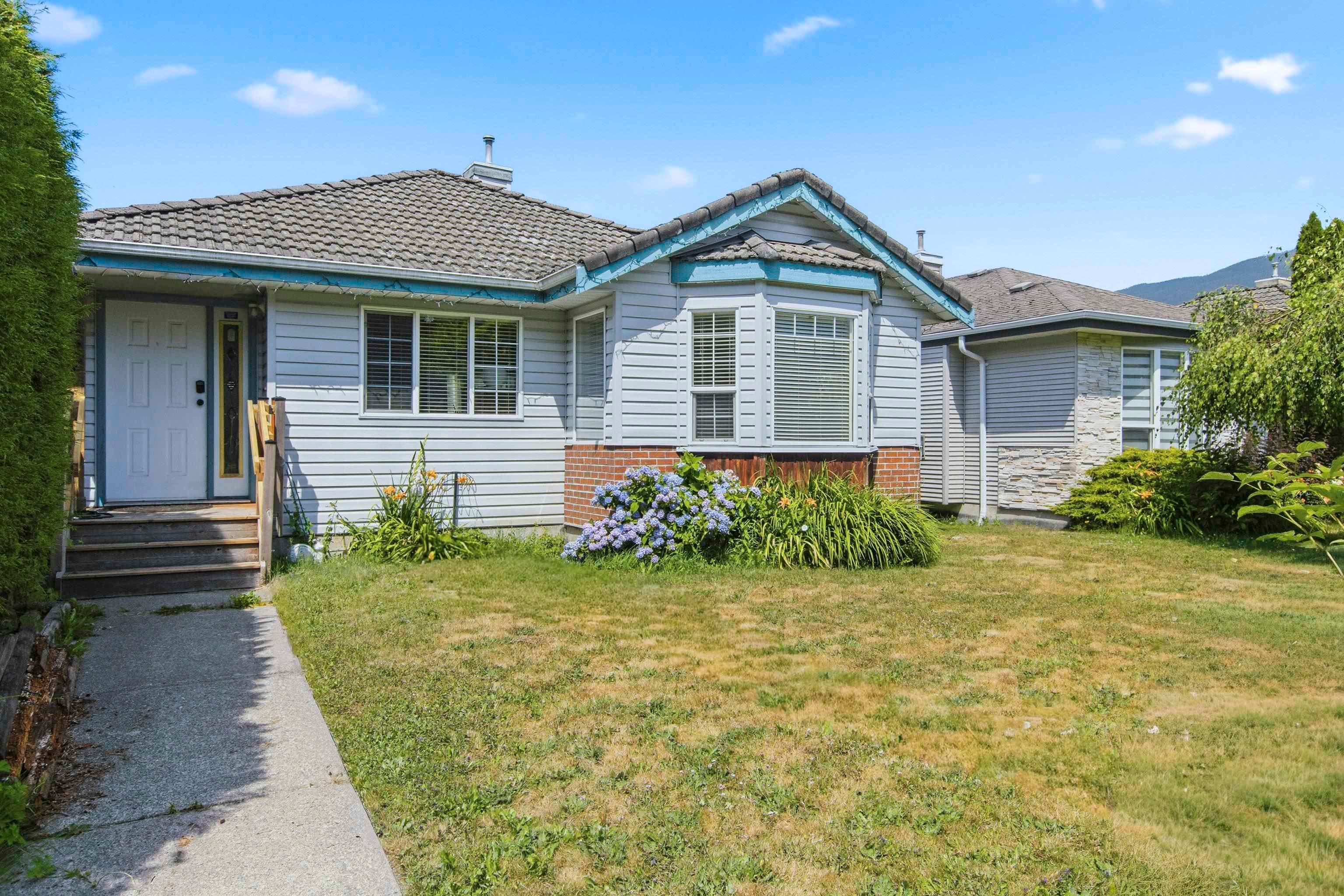 1827 Mamquam Road, Squamish