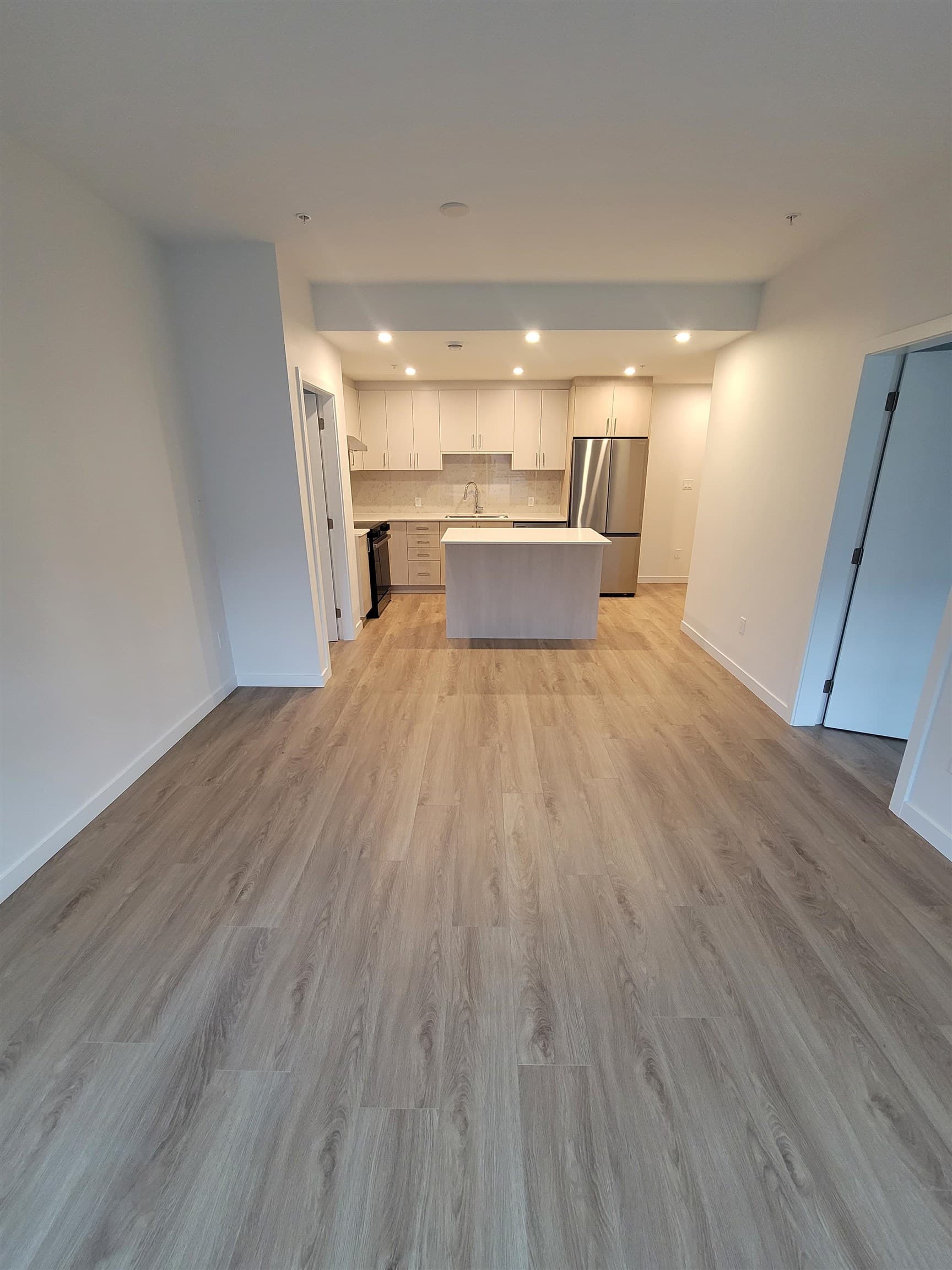 308 - 13858 108 Avenue, Surrey, V3T 0T9 — photo 1