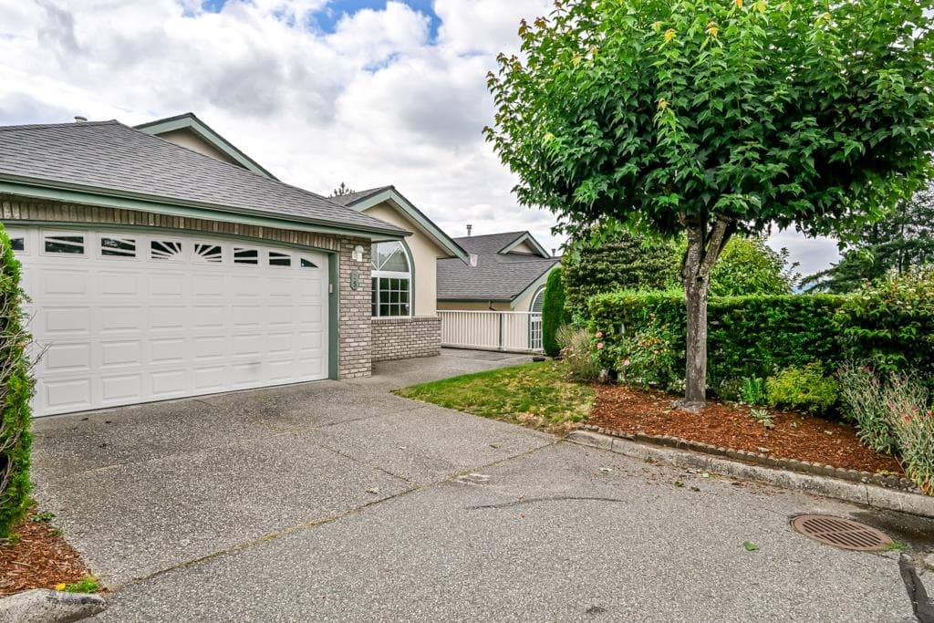 25 - 32777 Chilcotin Drive, Abbotsford, V2T 5W4 — photo 2